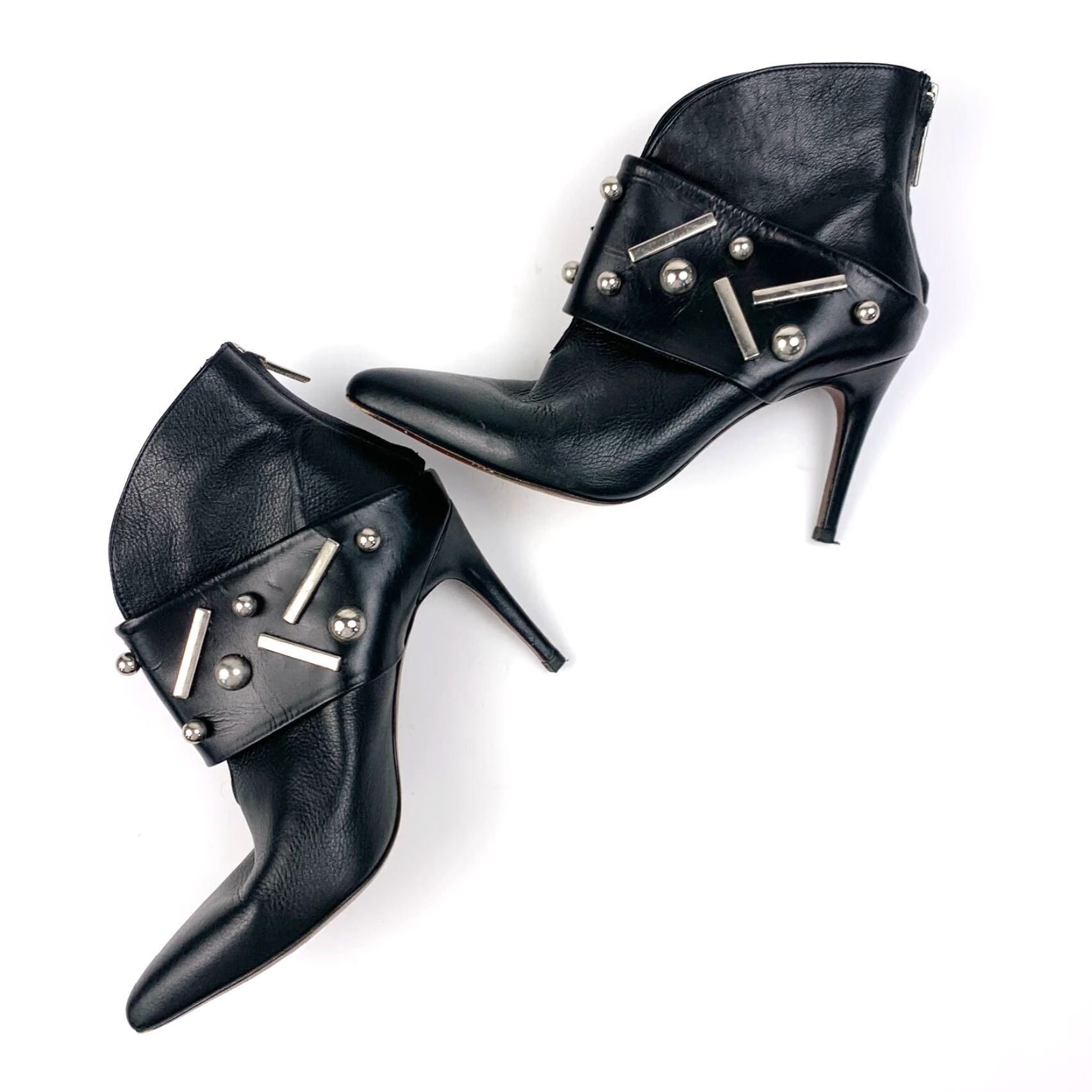 Donald Pliner VINTAGE Donald Pliner Vero Cuoio Black Silver Studded Zip Bootie Heels 7.5 M Womens Pump Leather Vintage Yes Black 7.5M Heel Bootie Shoes Size US 8 / IT 38 - 6 Thumbnail