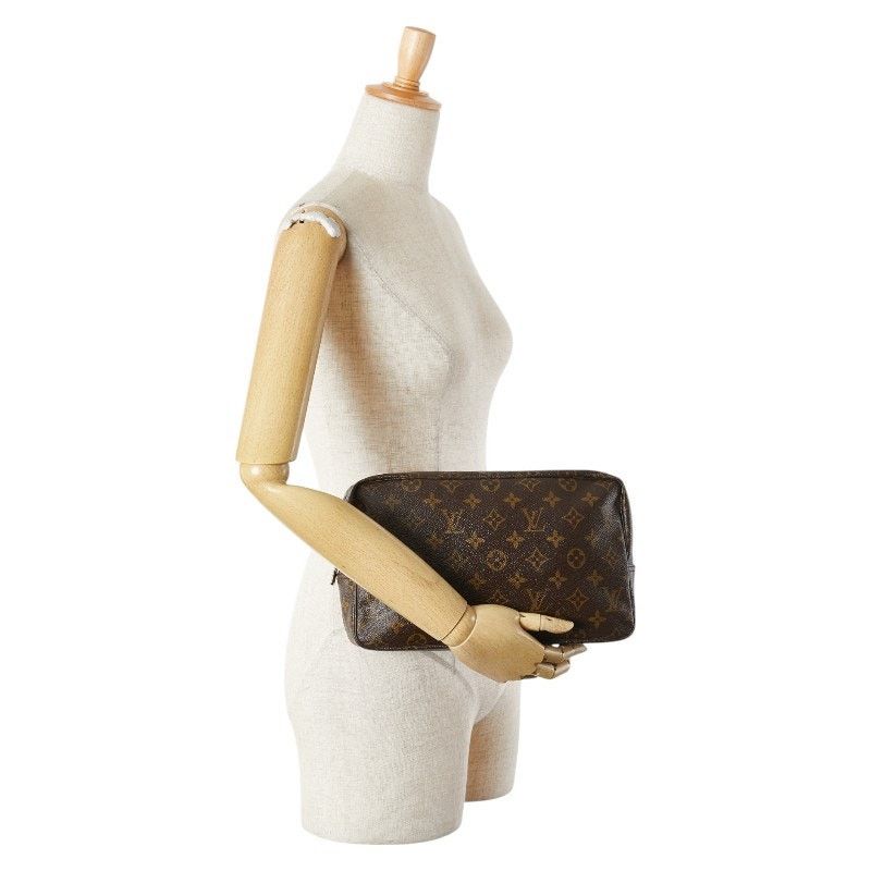 Louis Vuitton Monogram Trousse Toilette 28 Pouch M47522