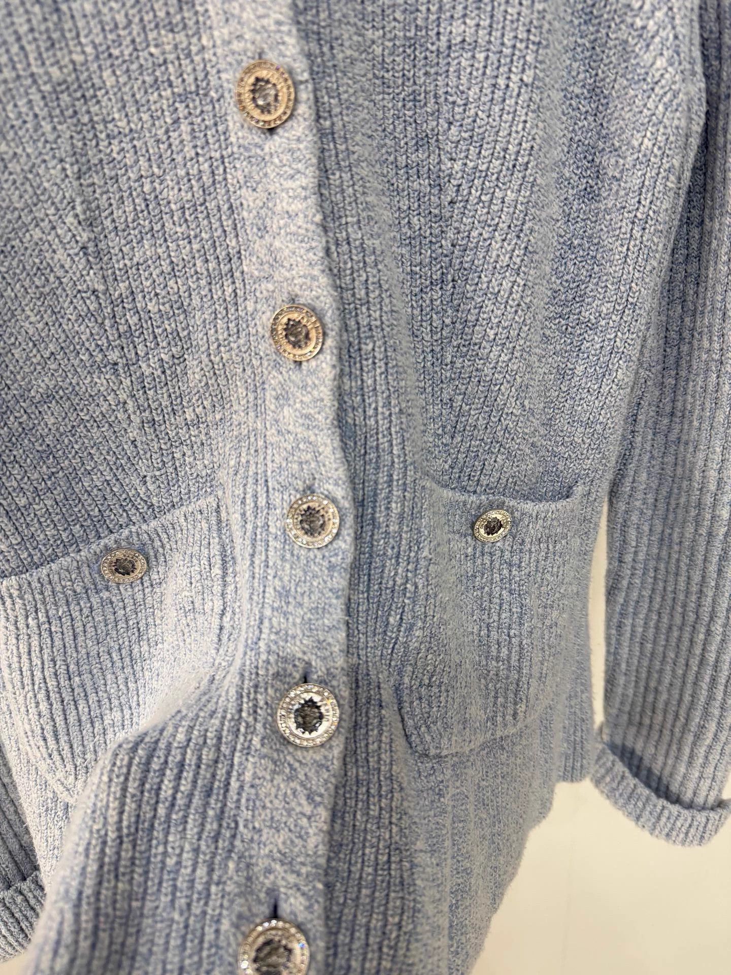 Chanel Chanel 23P Light Blue Crystal Button Waist Cardigan FR36 Size XS / US 0-2 / IT 36-38 - 3 Thumbnail