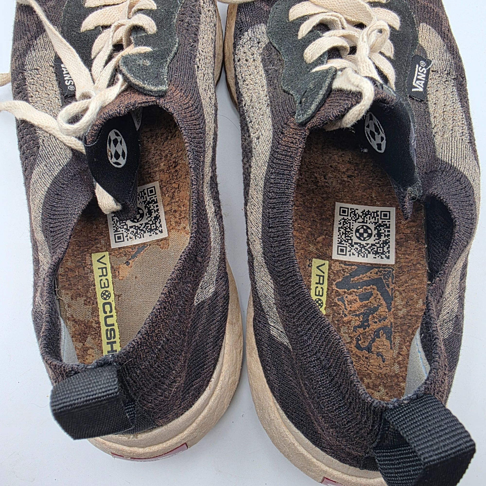 Vans Vans UltraRange VR3 Mens Size 10 Athletic Shoes Black Lightw Size US 10 / EU 43 - 10 Thumbnail