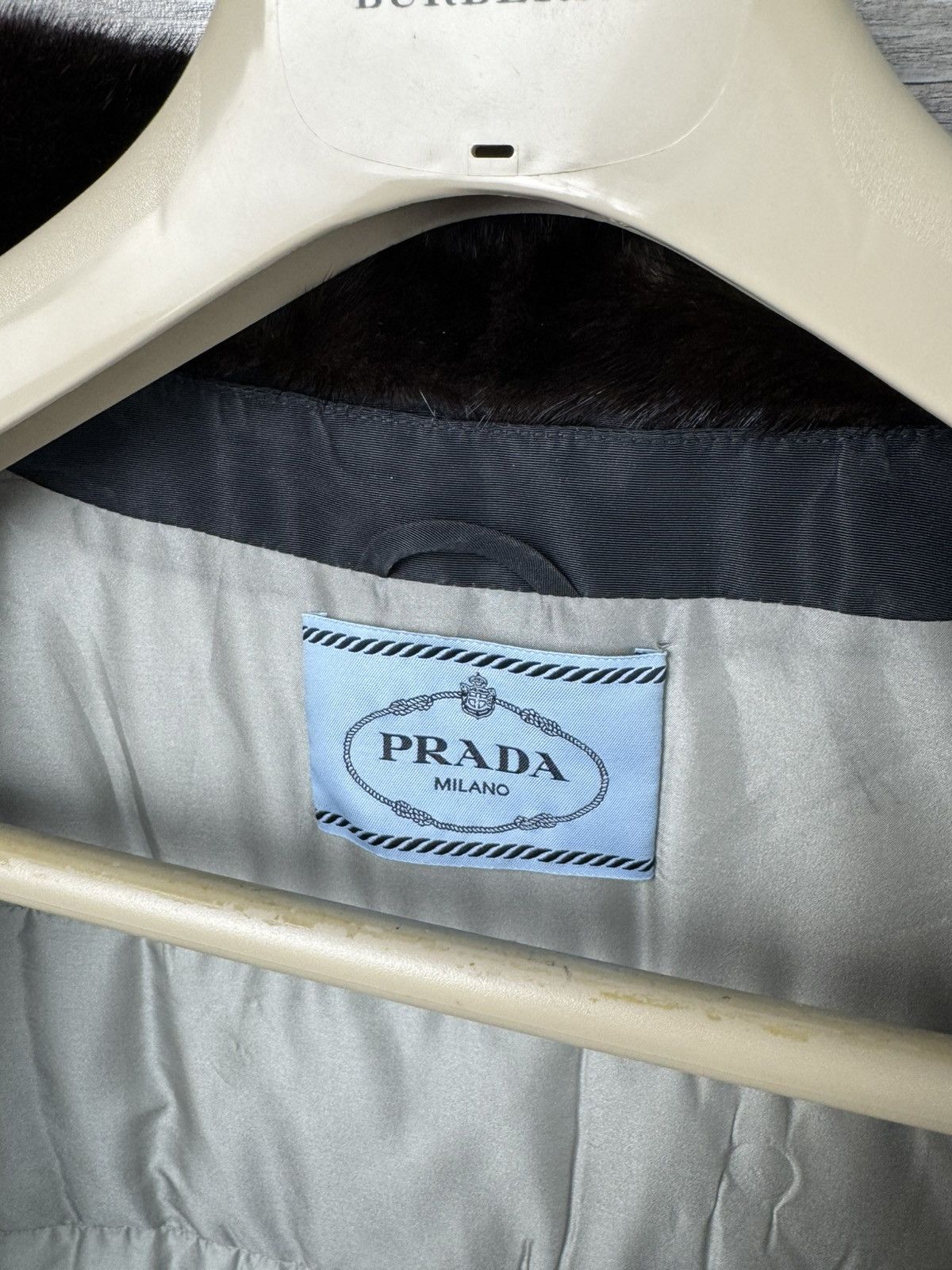 Prada Prada Luxury Puffer down jacket with mink collar Size M / US 6-8 / IT 42-44 - 5 Thumbnail