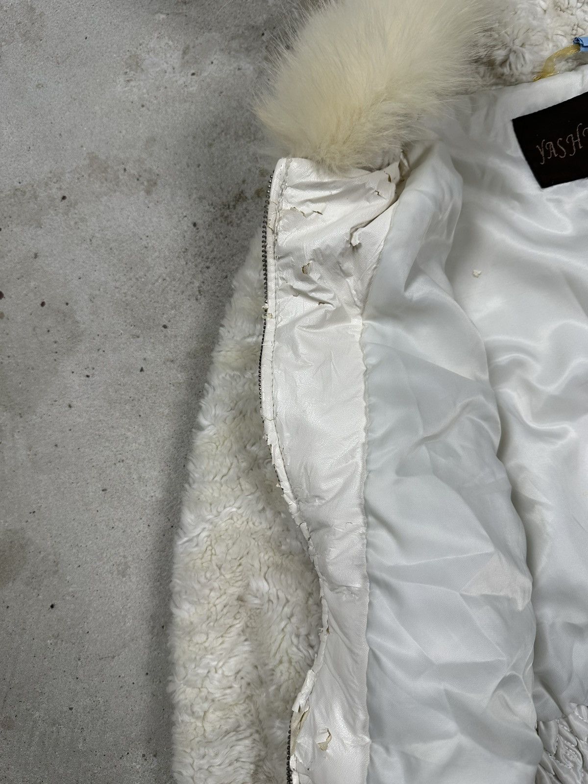 If Six Was Nine × Japanese Brand × Le Grande Bleu (L.G.B.) Vintage Y2K Faux Fur Beige Bomber Jacket Japanese Style Size US S / EU 44-46 / 1 - 12 Thumbnail