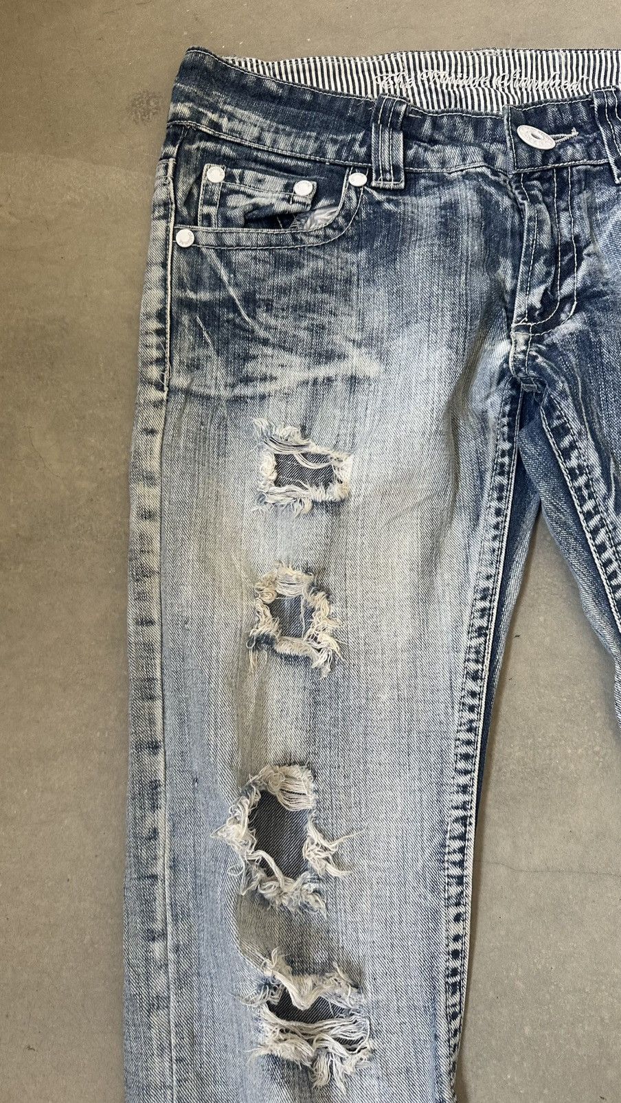 Japanese Brand THE VINTAGE SHERIFF DISTRESSED JEANS Size US 32 / EU 48 - 4 Thumbnail