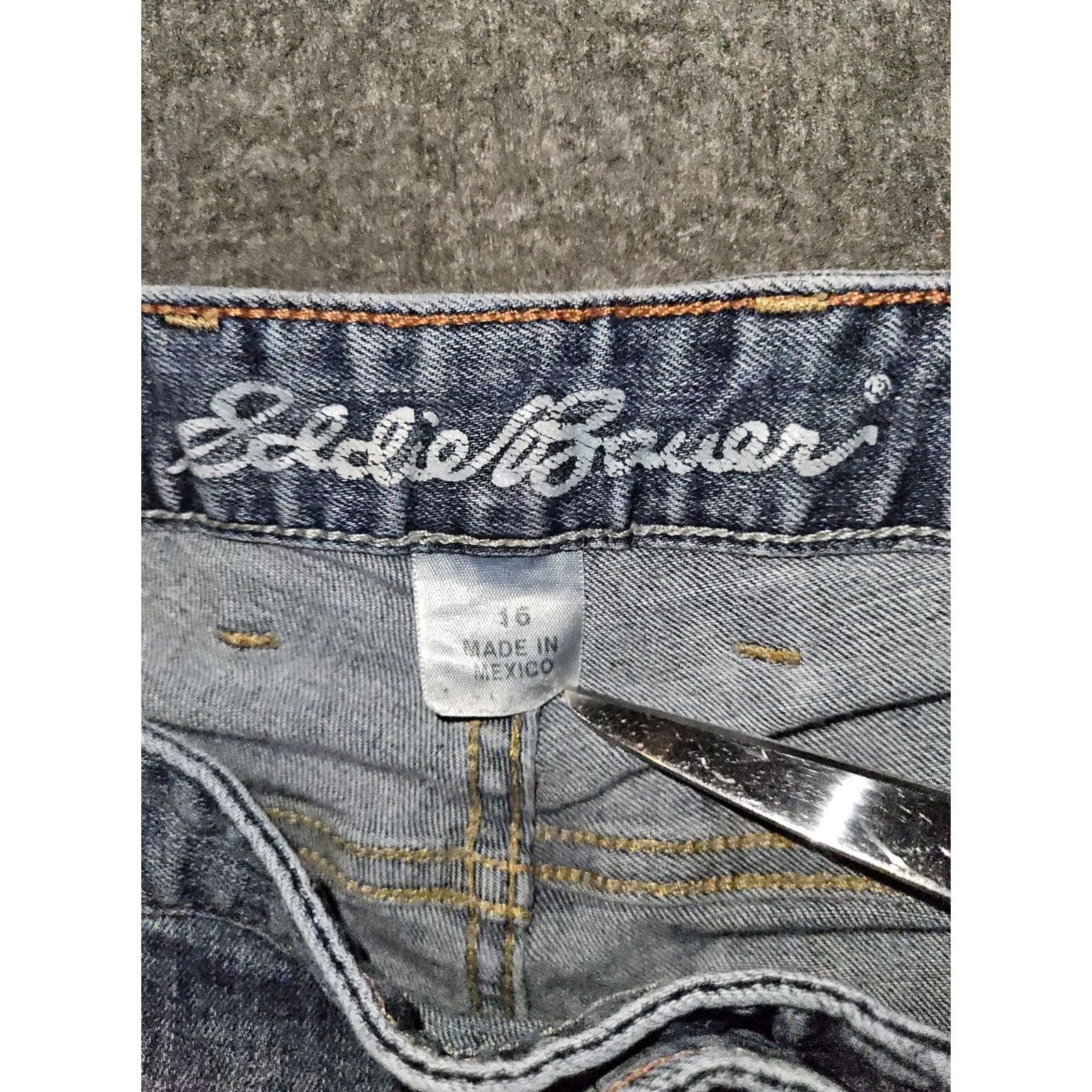 Eddie Bauer VINTAGE Eddie Bauer Slightly Curvy Skinny Jeans Women 16 Blue Ankle Zip Mid Rise City Nature eko? Size 38" / US 16 / IT 52 - 2 Thumbnail