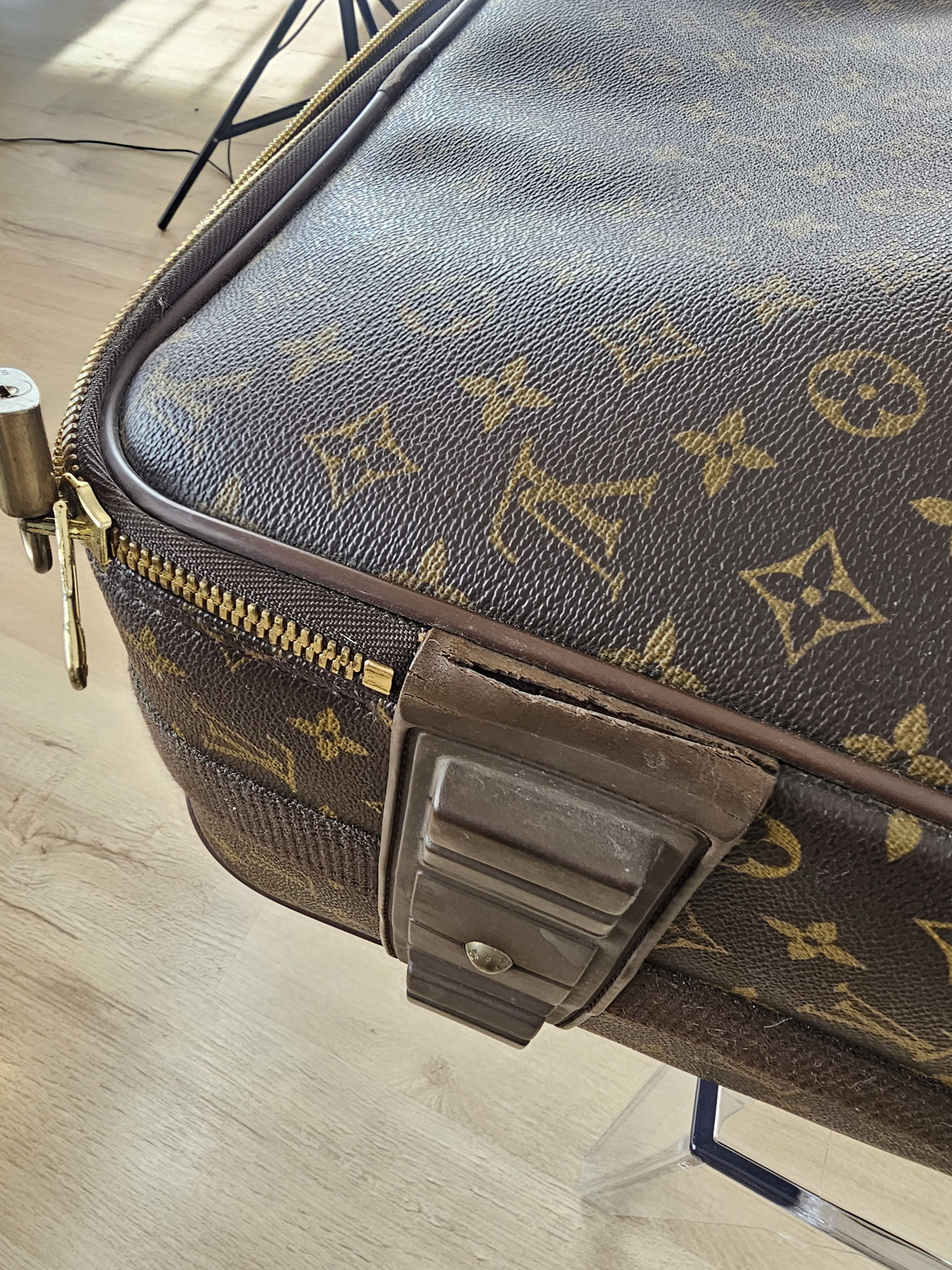Louis Vuitton Valise Pégase Louis Vuitton Format cabine Size ONE SIZE - 13 Thumbnail