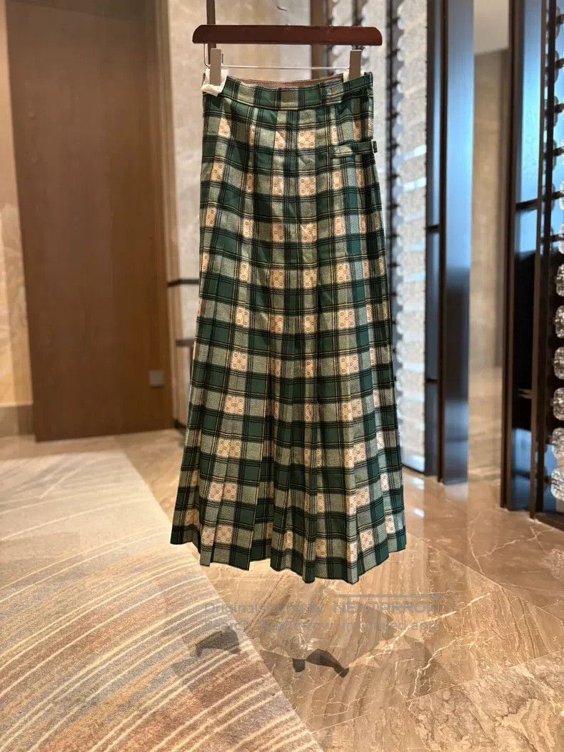 Gucci Gucci Pleated skirt Size 24" / US 00 / IT 34 - 1 Thumbnail