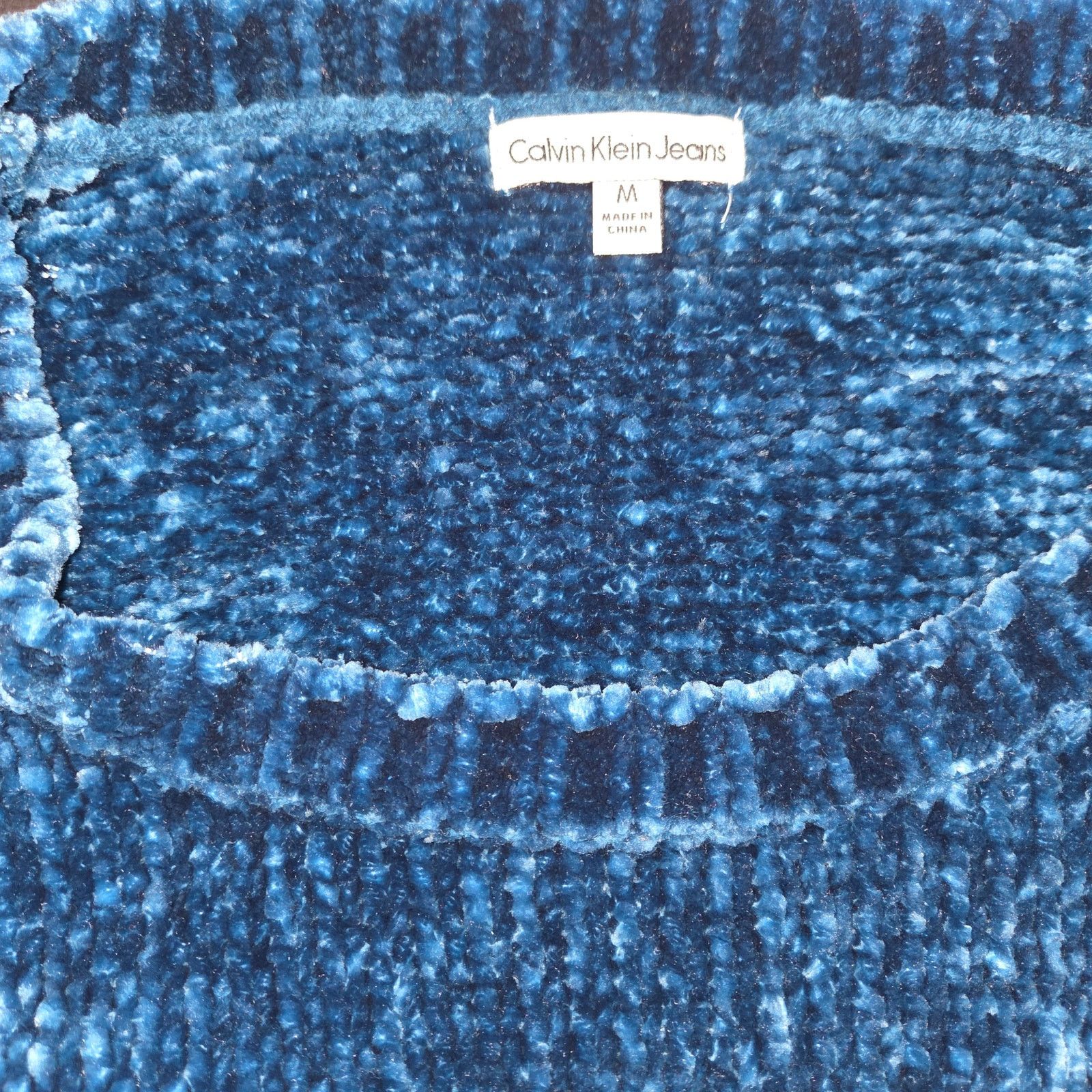 Calvin Klein Chic Calvin Klein Navy Blue Fuzzy Knit Sweater - Women's M Size M / US 6-8 / IT 42-44 - 5 Thumbnail