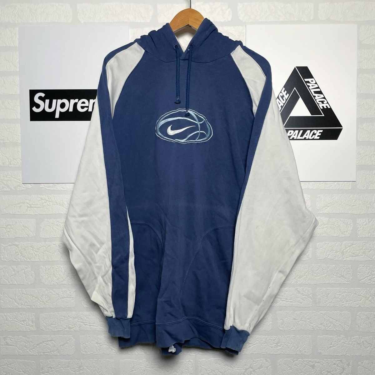 Nike Vintage Hoodie Nike Boxy Logo Distressed 90s Drill Baggy Fit Size US L / EU 52-54 / 3 - 1 Thumbnail