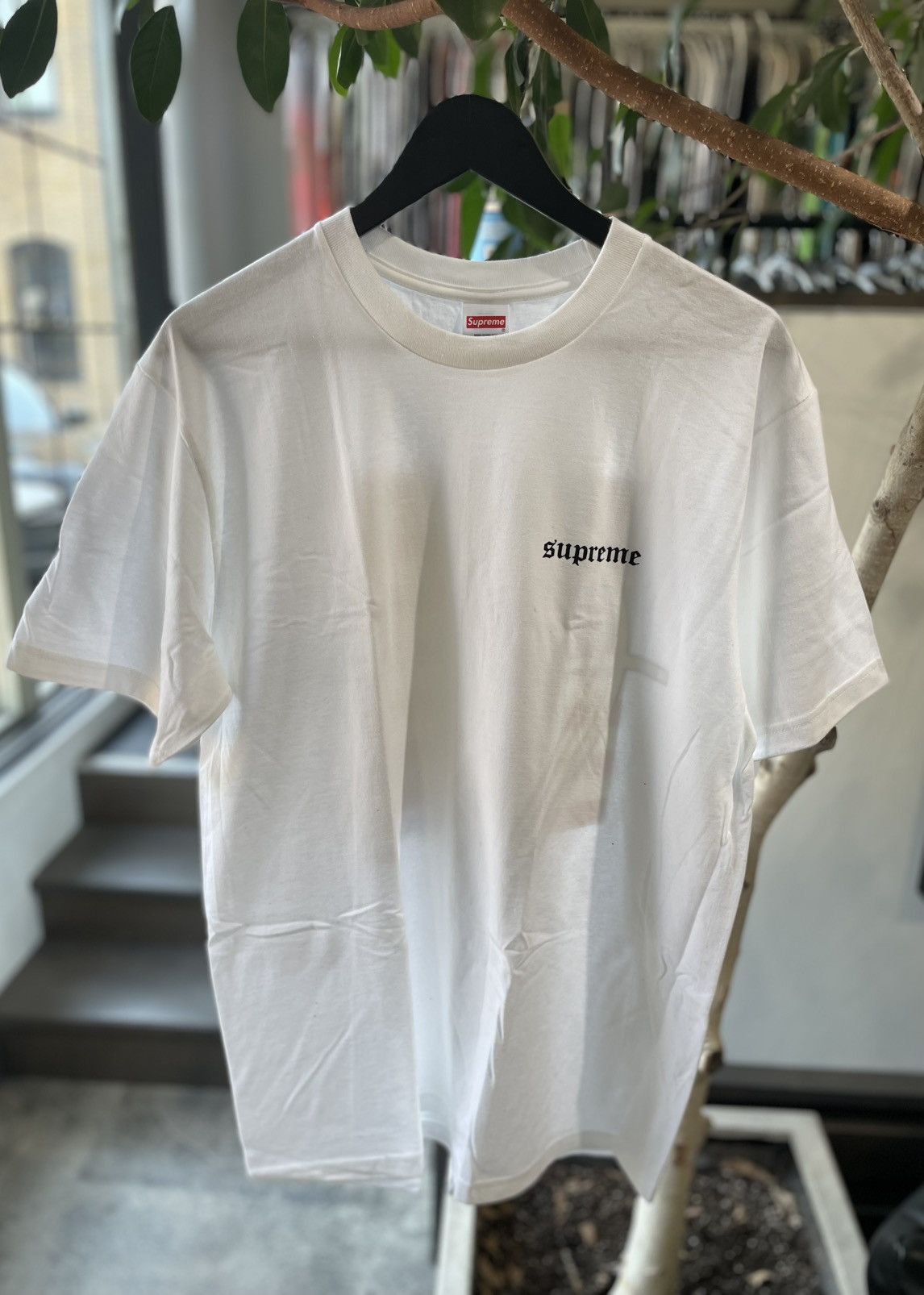 Supreme Supreme Target Tee White Size US L / EU 52-54 / 3 - 1 Thumbnail