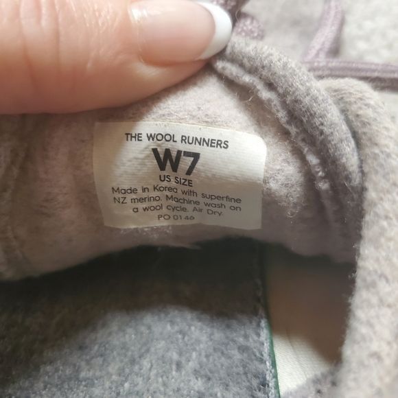 Allbirds Allbirds Wool Runner Soft Gray Sz. 7 Shoes Size US 7 / IT 37 - 9 Thumbnail