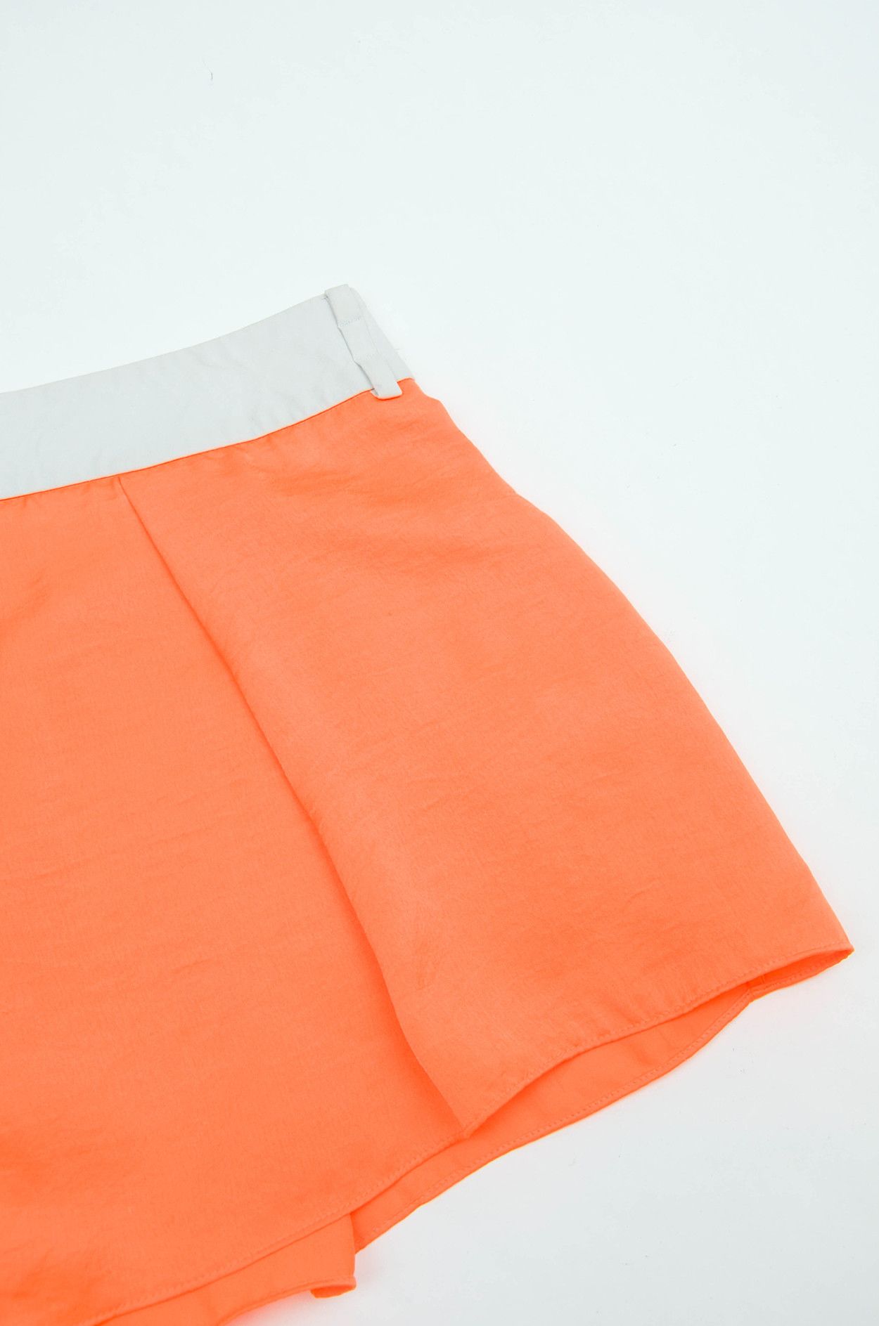 Helmut Lang HELMUT LANG Silk Orange Shorts Size 28" / US 6 / IT 42 - 12 Thumbnail