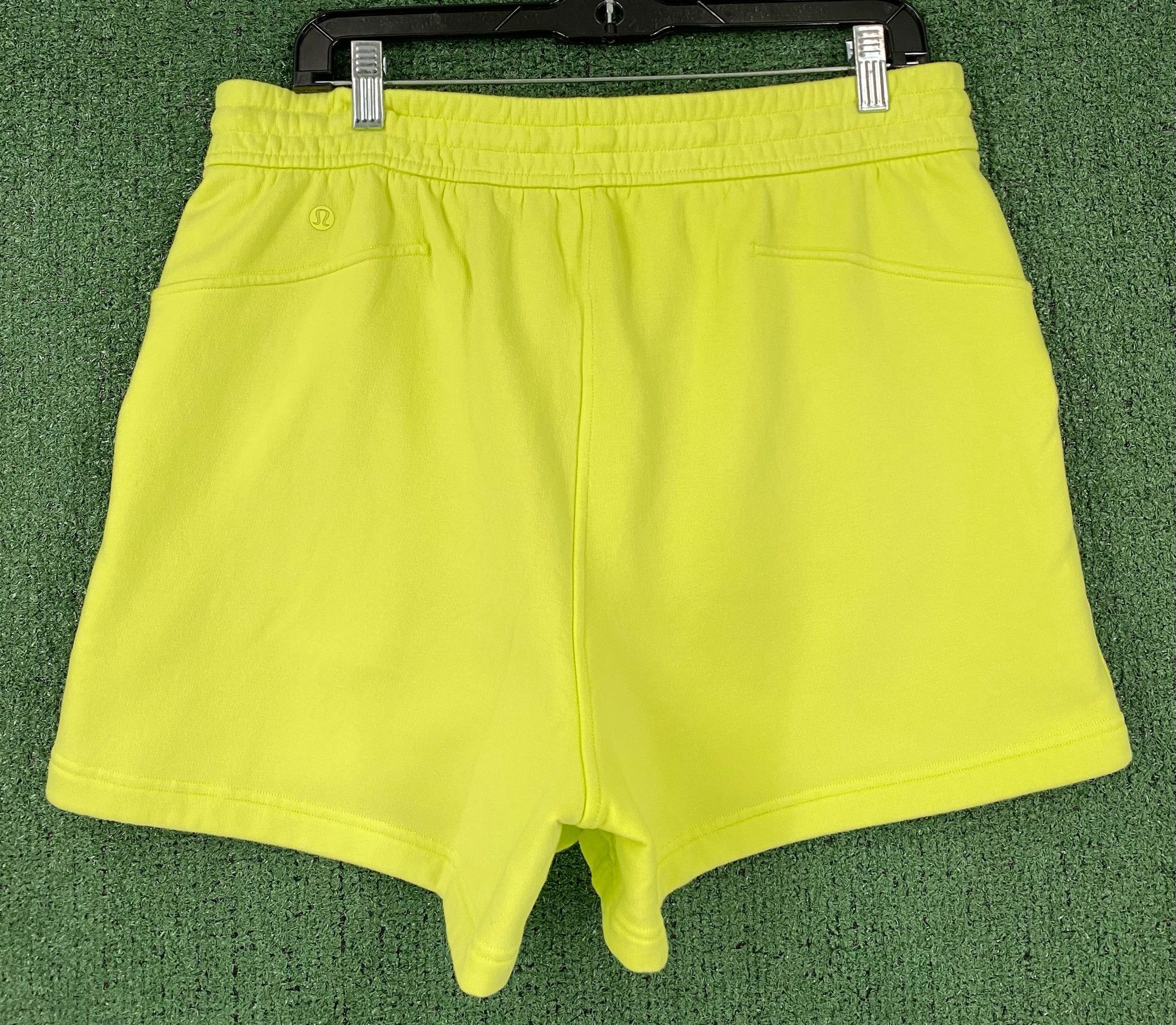 Lululemon NWT Lululemon Loungeful Neon Yellow Sweat Shorts 10 Size 34" / US 12 / IT 48 - 5 Thumbnail