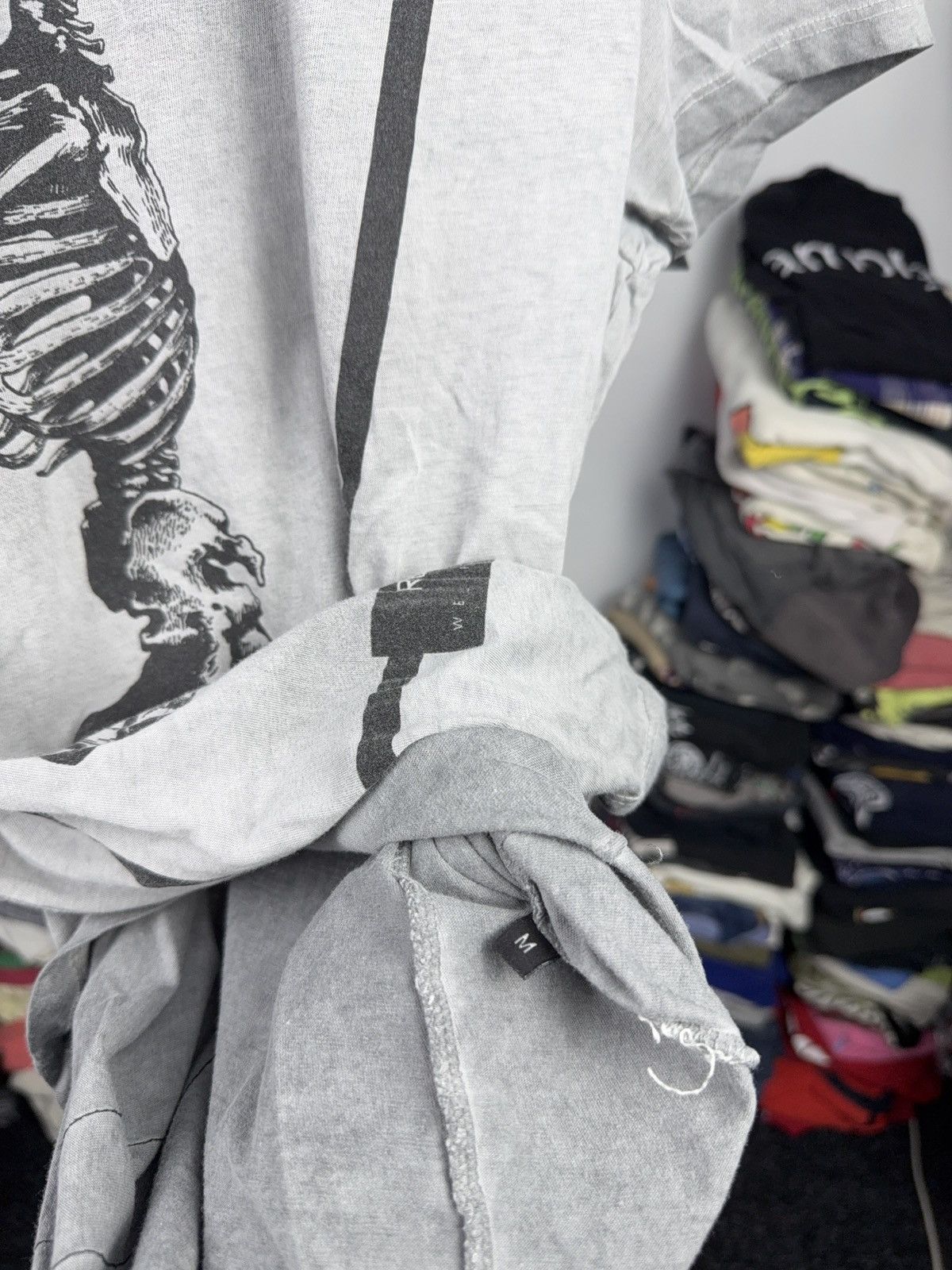 Japanese Brand 00s Religion Skeleton Prayer Gothic Rock Avant-Garde Tee Size US M / EU 48-50 / 2 - 8 Thumbnail