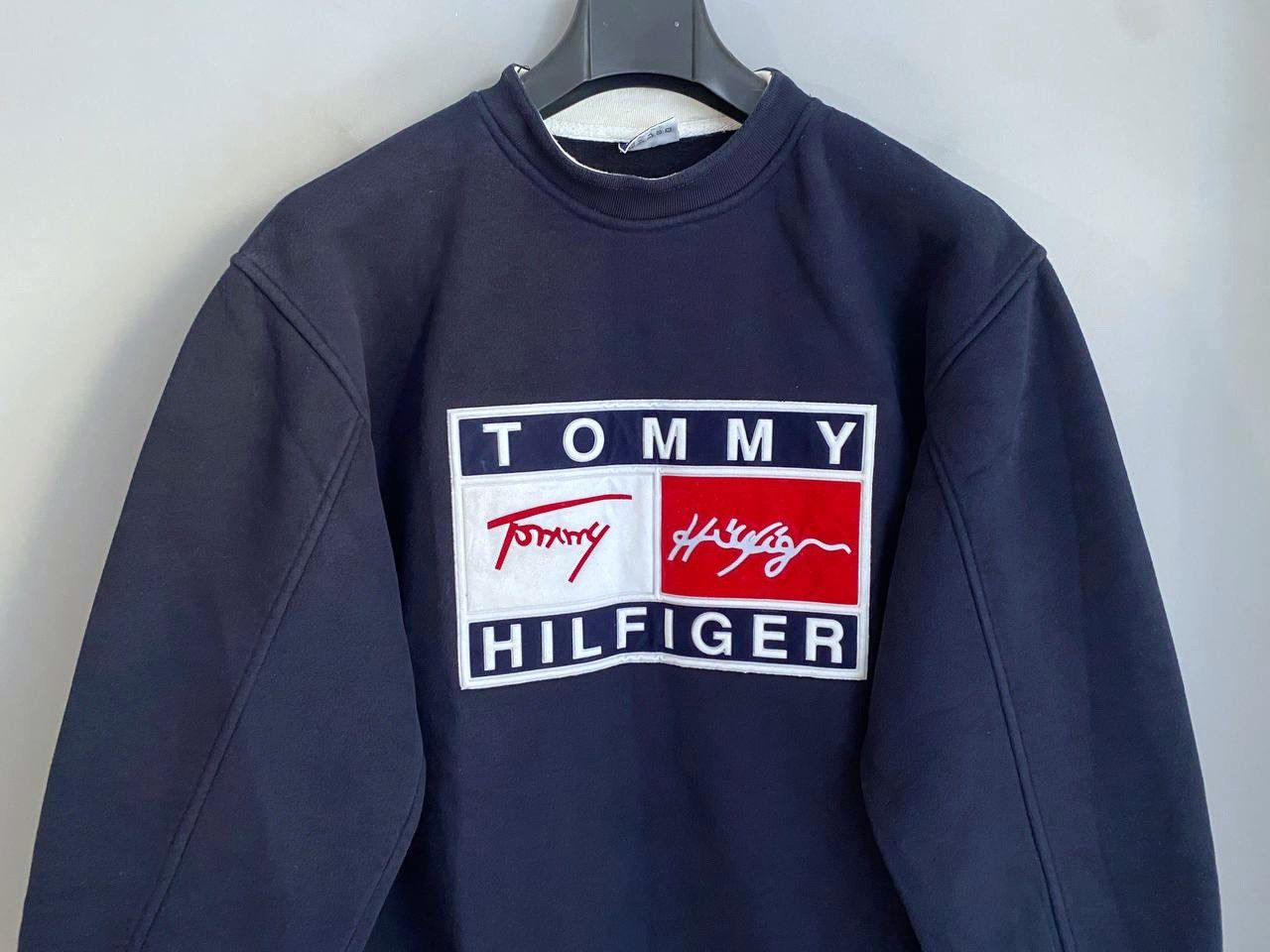 Tommy Hilfiger Tommy Hilfiger Vintage Men`s Sweatshirt Big Logo, Size M Size US M / EU 48-50 / 2 - 3 Thumbnail