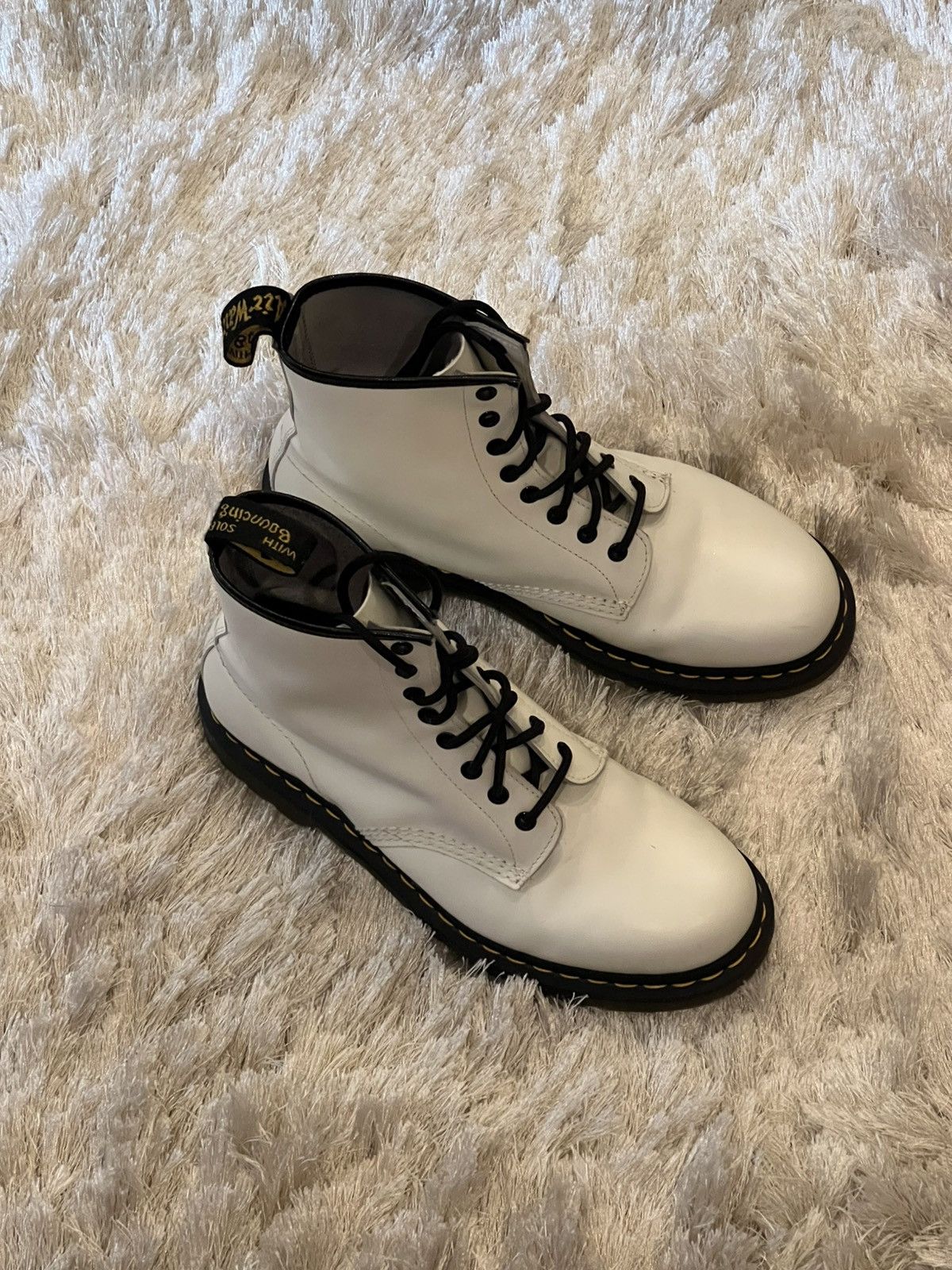 Dr. Martens Dr. Martens 1460 Smooth Leather 8 Eye Boot Size US 10 / EU 43 - 1 Thumbnail