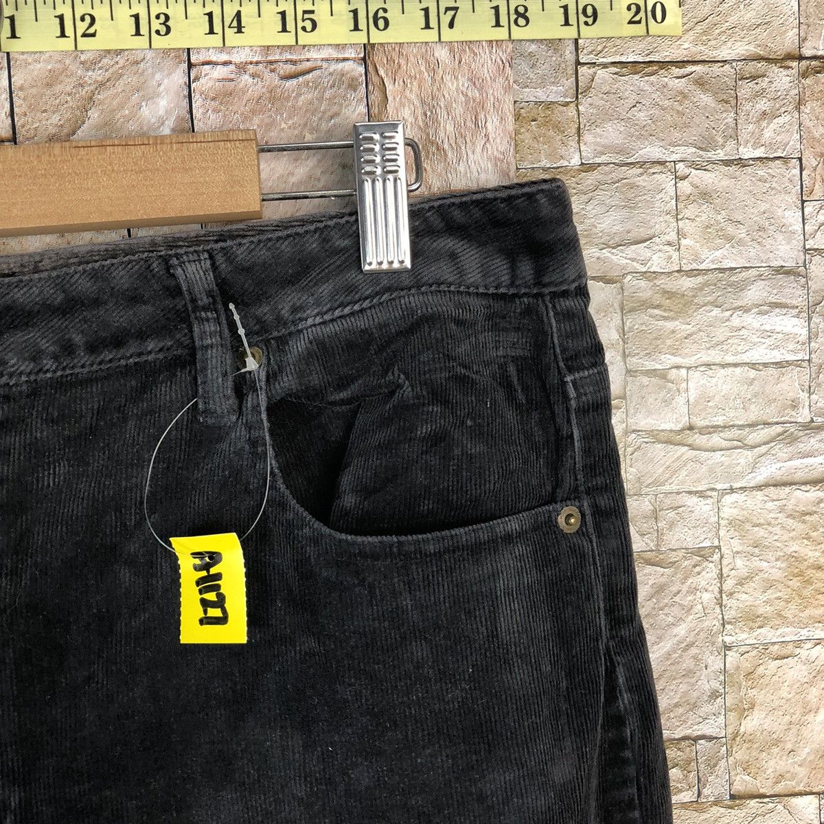 Japanese Brand Top Valu Coduroy Black Casual Pants #A1127 Size US 30 / EU 46 - 8 Thumbnail