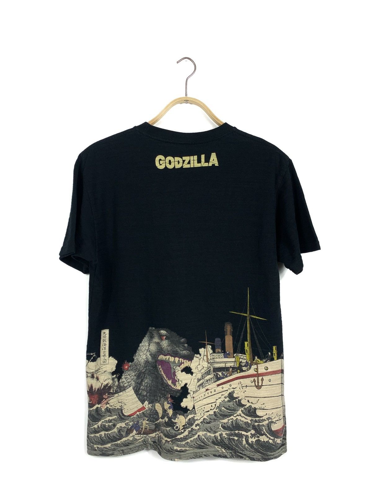 Other Toho Co Studios Godzilla T-Shirt Japanese Art Ship Graphic Size US L / EU 52-54 / 3 - 1 Thumbnail