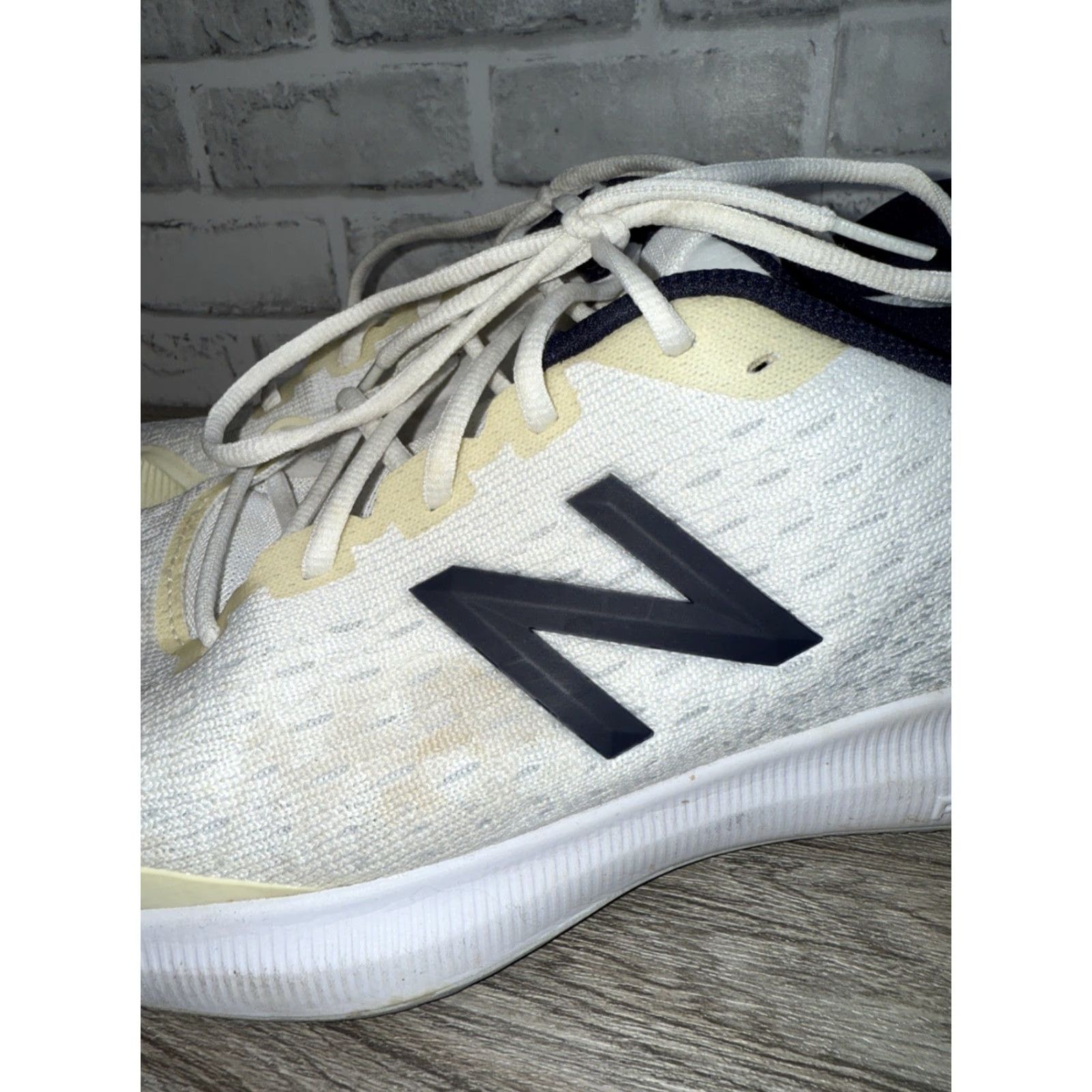 New Balance New Balance 996 Fuel Cell Lace Up Low Top Tennis Shoes Mens 14 EE White Sneaker Tennis Size US S / EU 44-46 / 1 - 3 Thumbnail