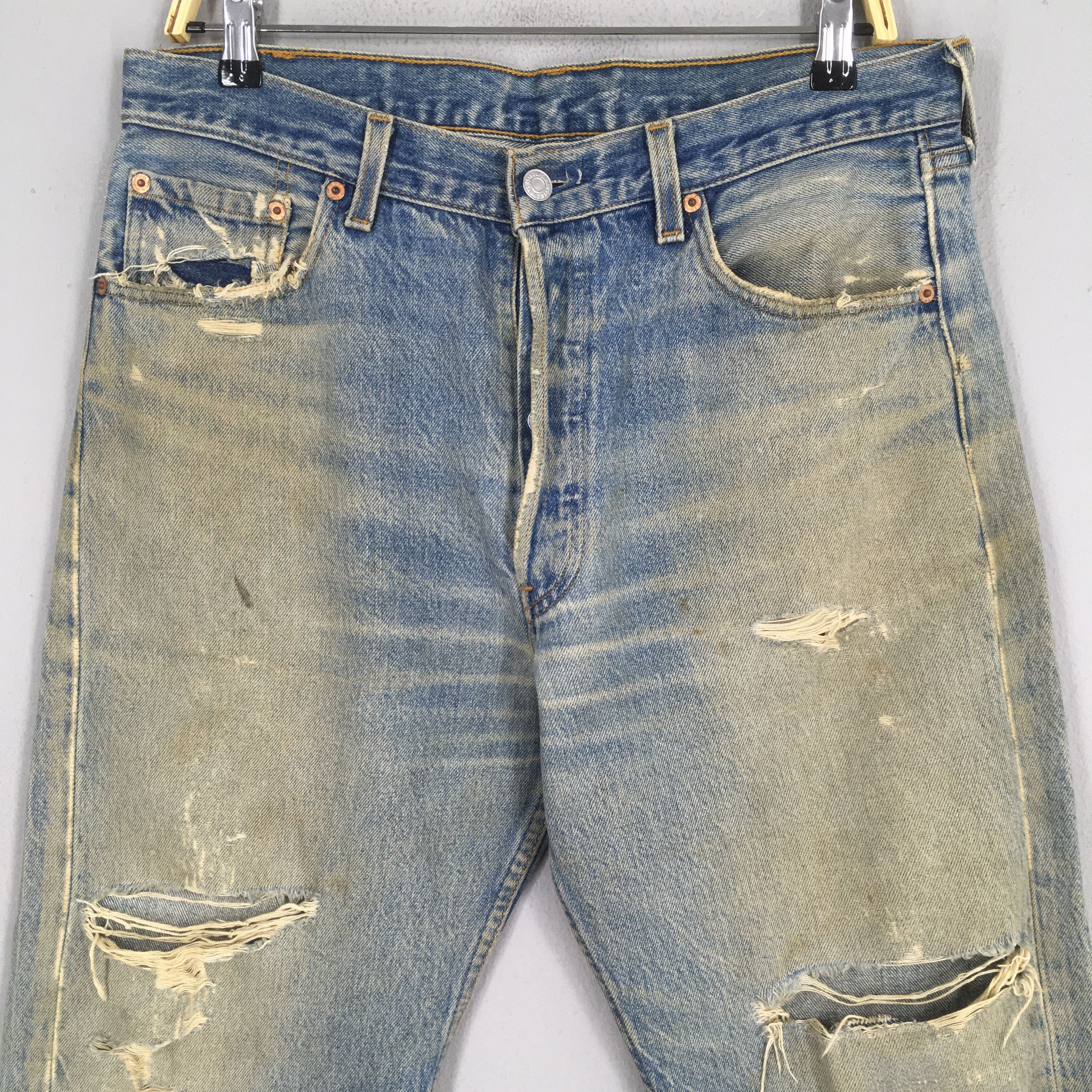 Levi's ize 32x30.5 Vintage 90s Levi's 501 Distressed Jeans S2017 Size US 32 / EU 48 - 2 Thumbnail