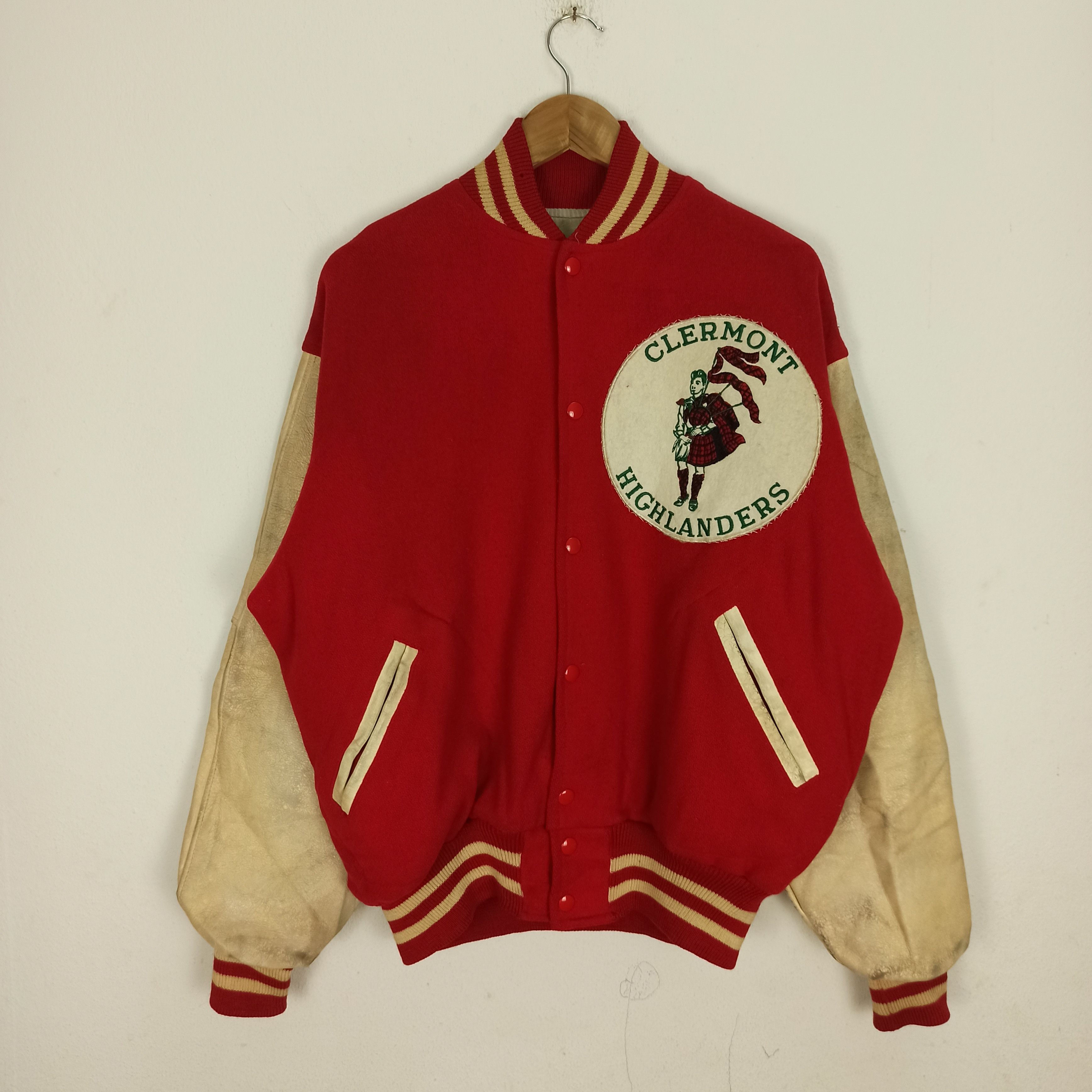 Vintage VINTAGE VARSITY CLERMONT HIGHLANDERS VERY RARE Size US XL / EU 56 / 4 - 1 Thumbnail