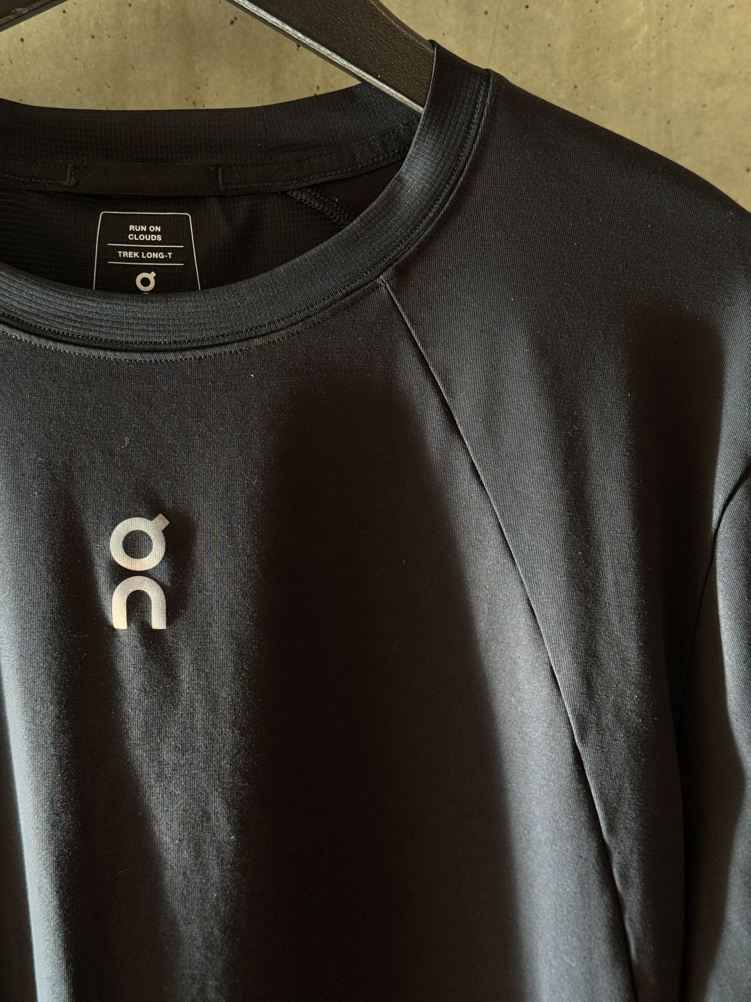 On Black Trek Long-T Size US L / EU 52-54 / 3 - 6 Thumbnail