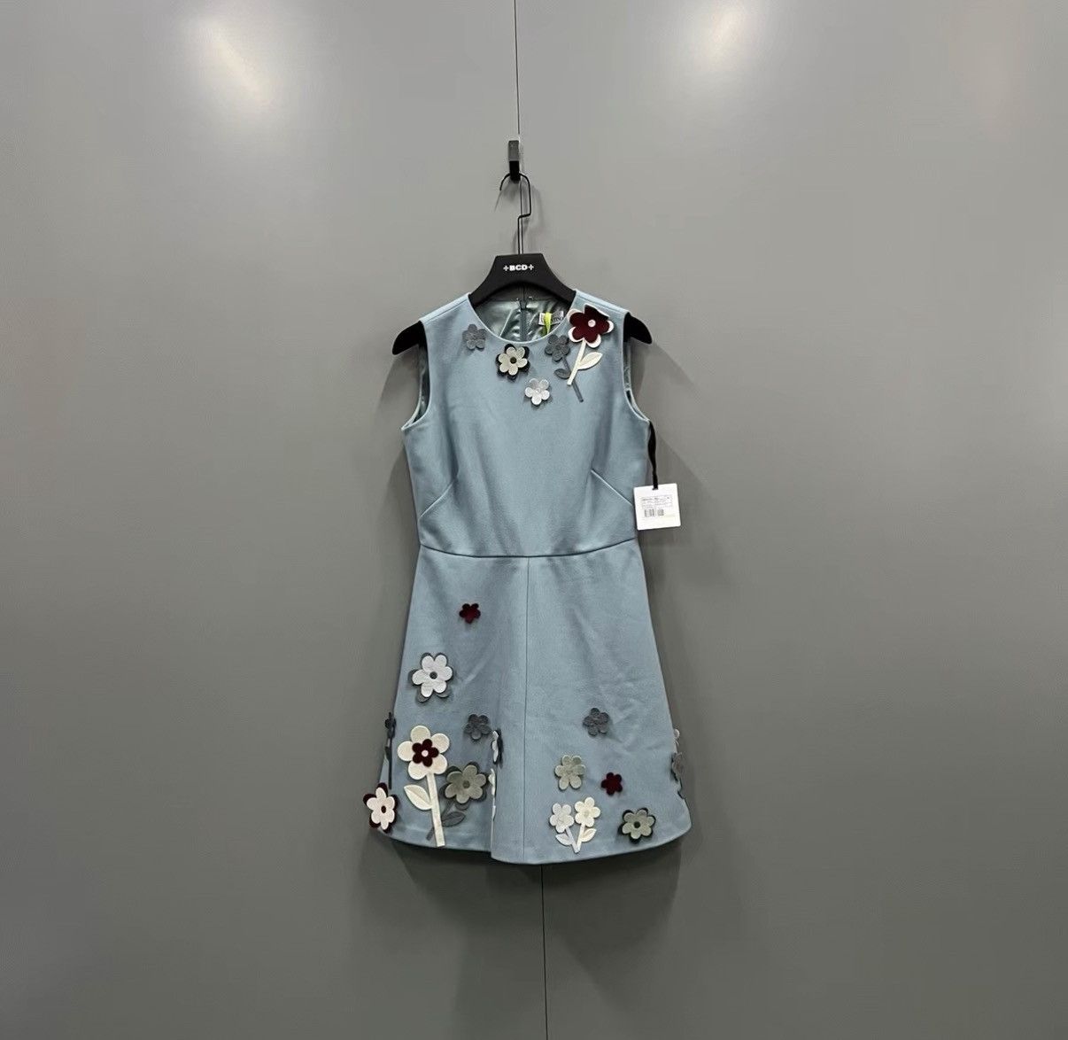 Valentino Valentino Floral Sleeveless Dress J41 Size M / US 6-8 / IT 42-44 - 1 Thumbnail