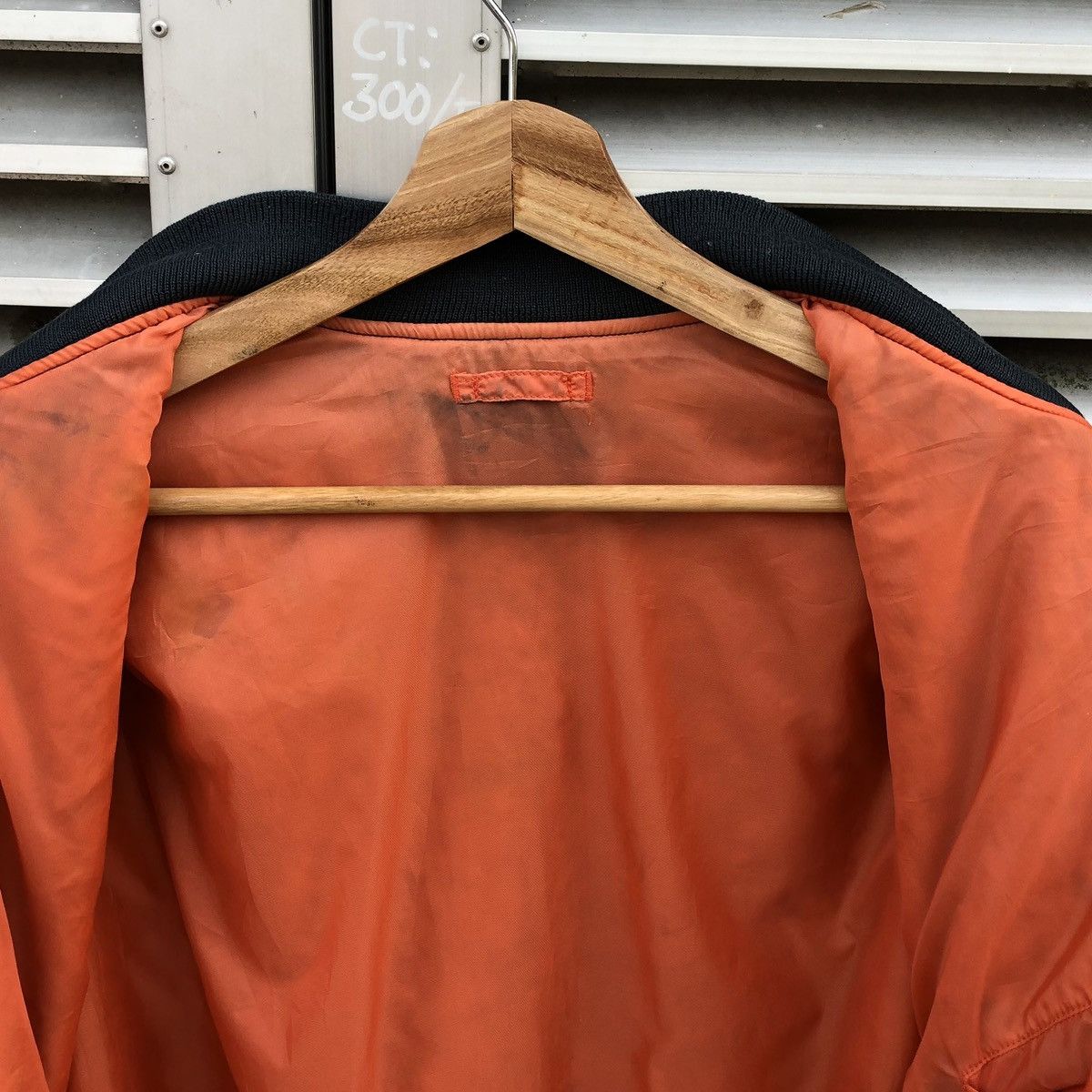 Vintage Vintage Uniqlo Sun Faded Ma-1 Bomber Jacket Size US XL / EU 56 / 4 - 7 Thumbnail