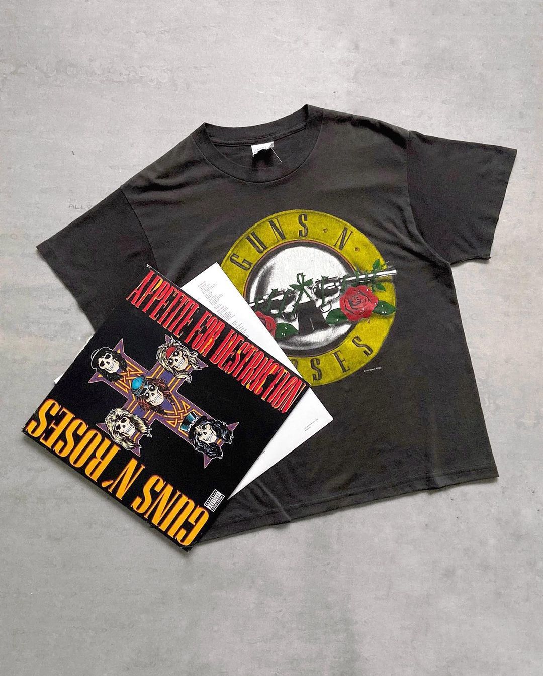 VINTAGE 1980s GUNS AND ROSES TEE