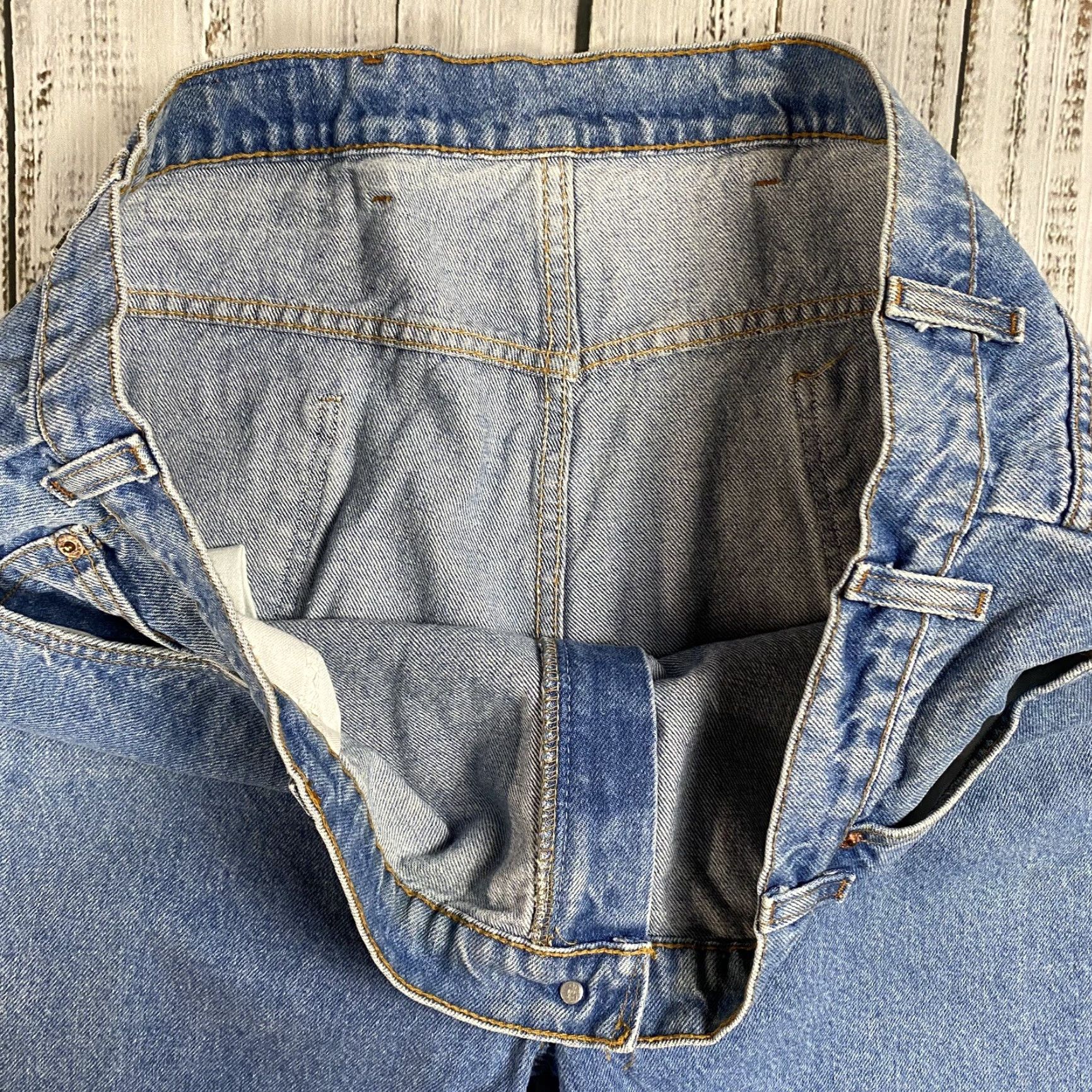 Levi's VINTAGE 80s Levi's 509 Blue Denim Jeans 44x32 Light Wash Distressed USA Mens Size US 44 / EU 60 - 6 Thumbnail
