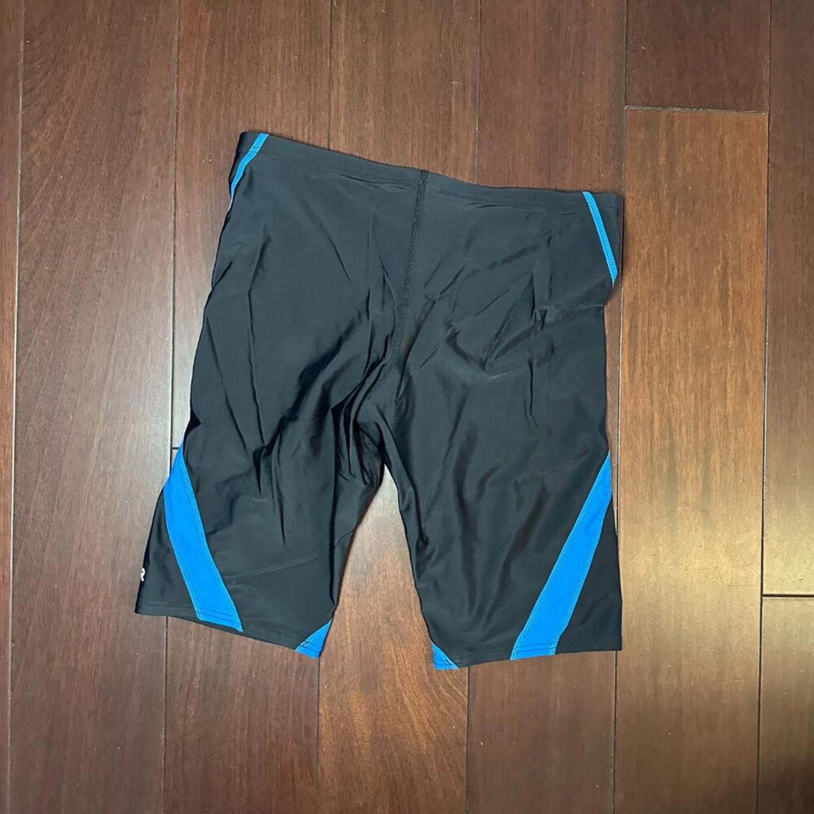 Charles Tyrwhitt TYR Men’s Swim Jammer – Black with Blue Accents – Size M/L Size US 32 / EU 48 - 6 Thumbnail