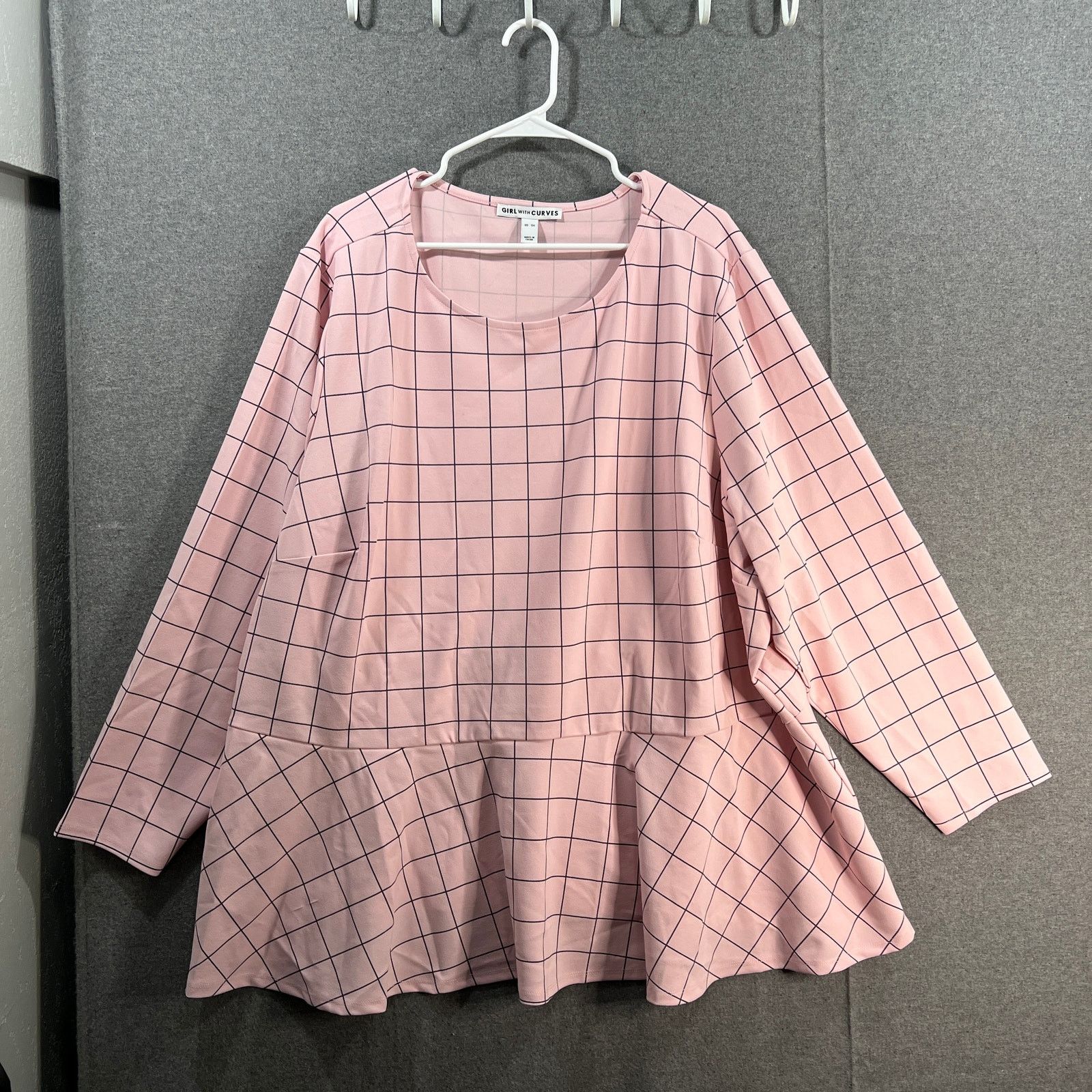 Other Girl With Curves Womens Top Shirt Ladies Pink Color Size 5X Size 4XL / US 24-26 - 1 Thumbnail