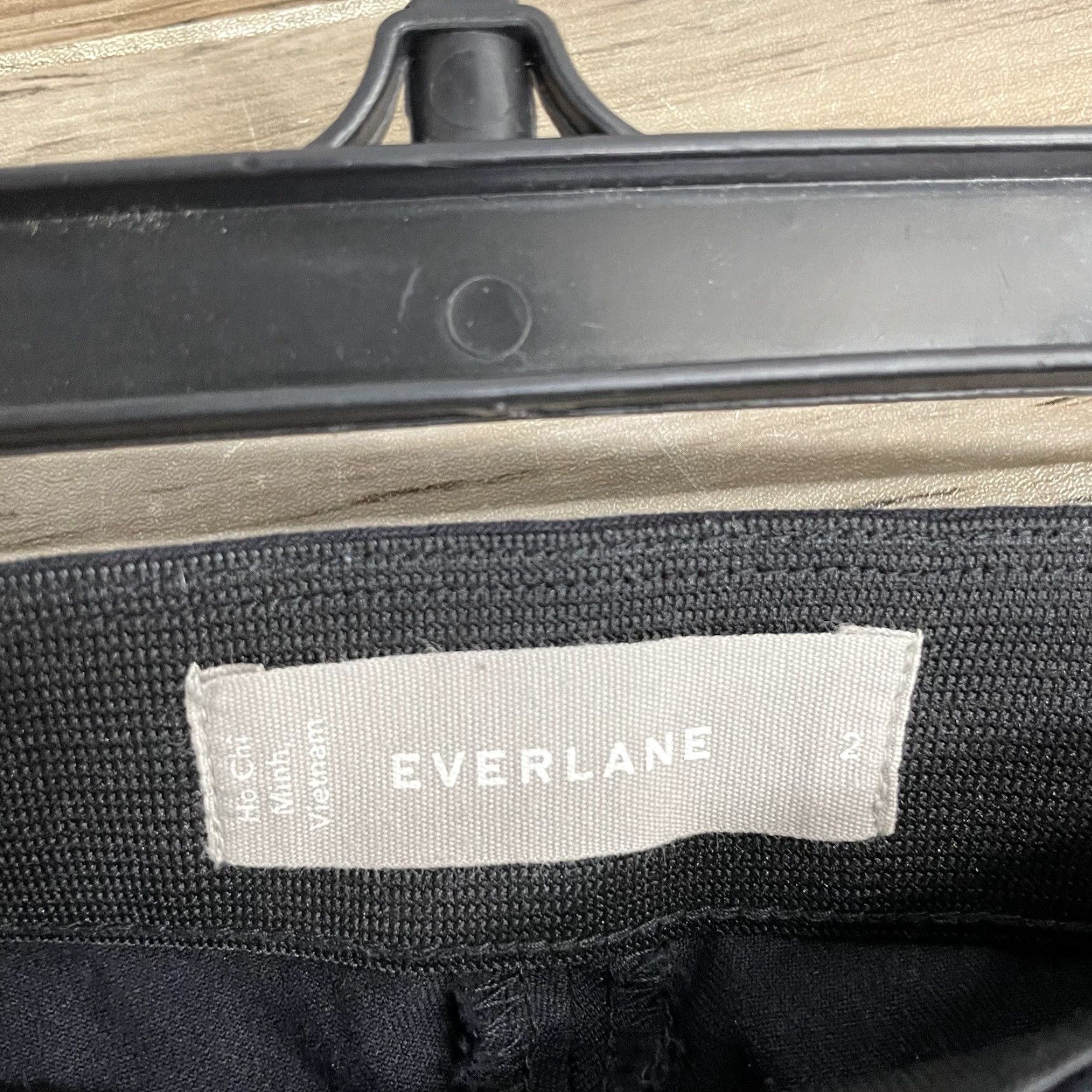 Everlane Everlane Cropped Pants Womens Size 2 Black Side-Zip Stretchy Crop Pants Womens Size 2 Black Size 26" / US 2 / IT 38 - 4 Thumbnail