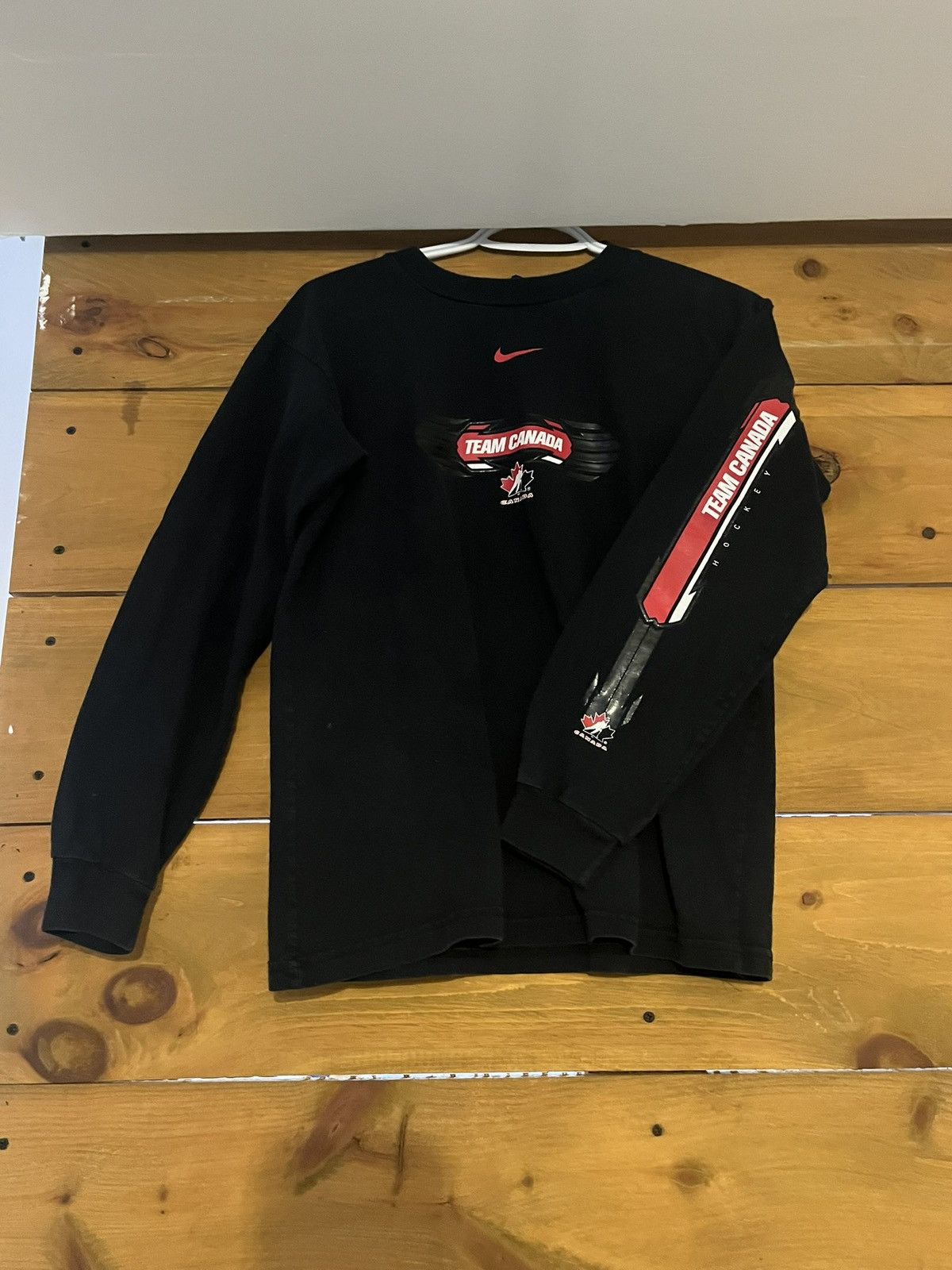Nike Vintage Nike x Team Canada Long sleeve T Size US M / EU 48-50 / 2 - 1 Thumbnail