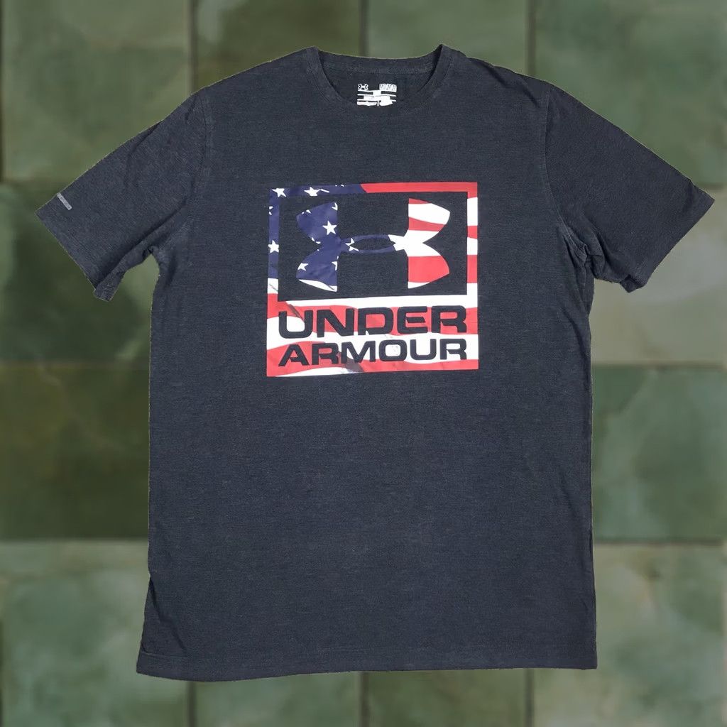 Under Armour Under Armour Heat Gear American Flag T Shirt Men's Medium Gray Activewear Loose Fit Size US M / EU 48-50 / 2 - 1 Thumbnail