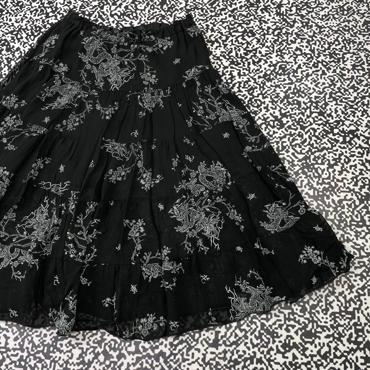 Japanese Brand Vintage Y2K Japanese Dragon Monogram Flared Midi Skirt Size 28" / US 6 / IT 42 - 14 Thumbnail