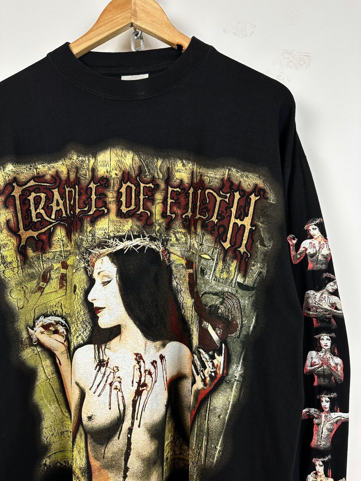 Band Tees 1998 Vintage Cradle of Filth Praise The Whore Long Sleeve Size US XL / EU 56 / 4 - 6 Thumbnail