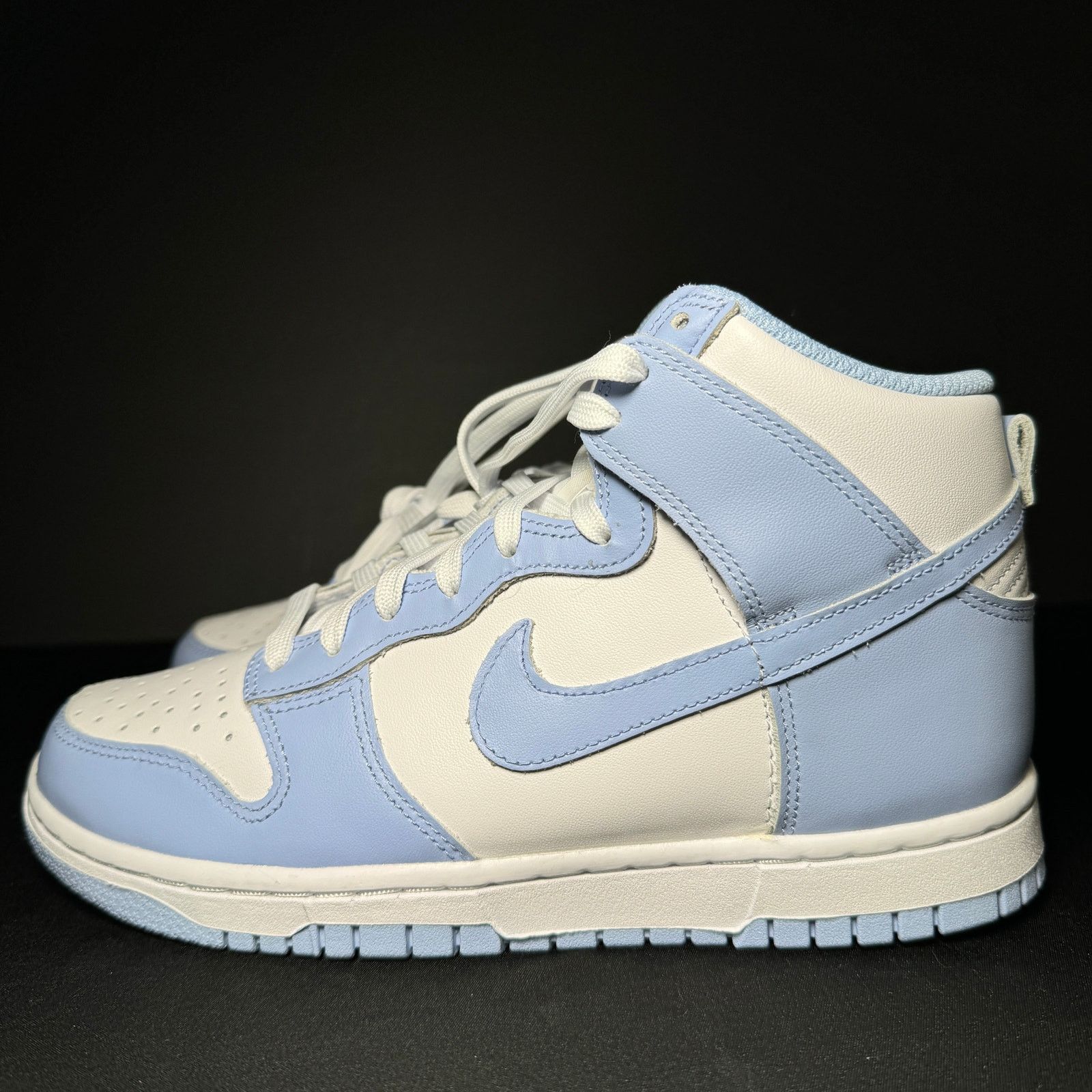 Jordan Brand × Nike Size 7 - Wmns Nike Dunk High Aluminum Women's Shoes Size US 7 / IT 37 - 10 Thumbnail