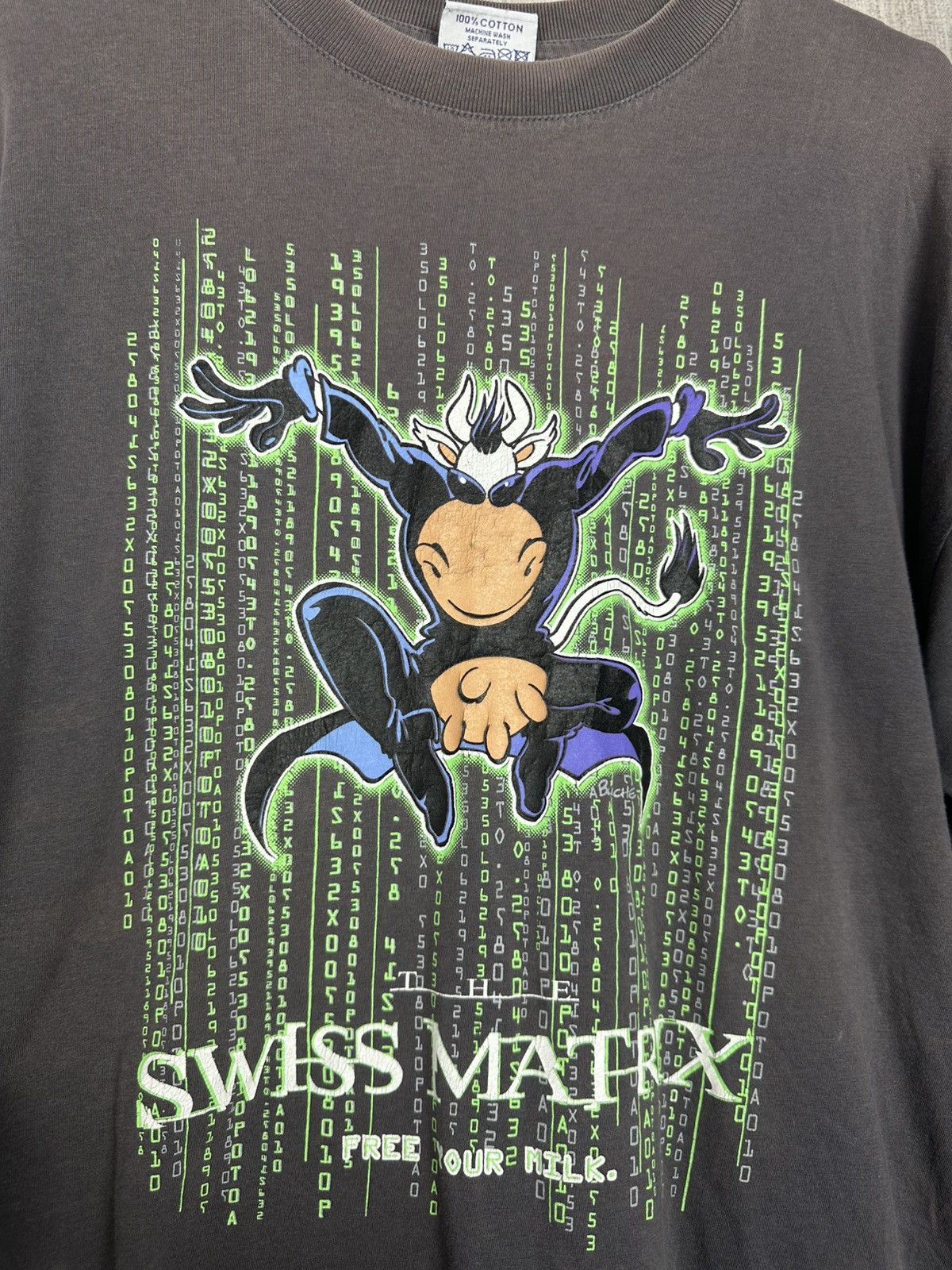 Vintage Vintage 90s Humor The Swiss Matrix FREE YOUR MILK Tee Size US L / EU 52-54 / 3 - 6 Thumbnail