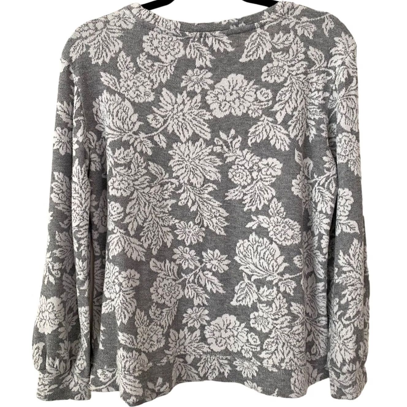 Ellen Tracy Ellen Tracy Gray Floral White Pattern Crewneck GrandmaCore Longsleeve Sweater-M Size M / US 6-8 / IT 42-44 - 2 Thumbnail