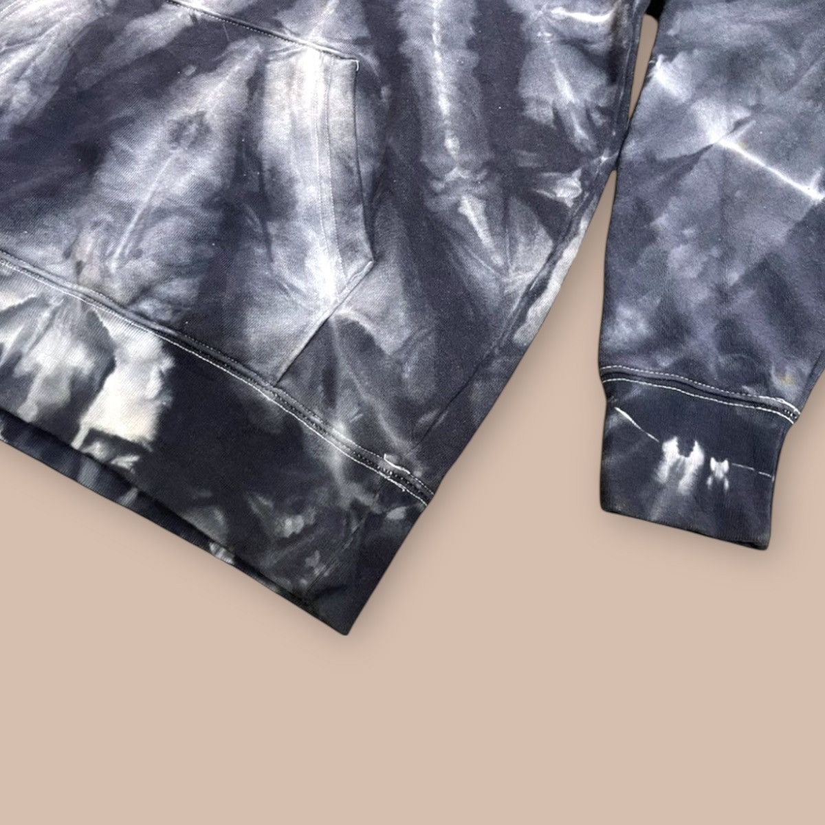 Bounty Hunter Bounty Hunter Tie-Dye Hoodie Size US M / EU 48-50 / 2 - 5 Thumbnail