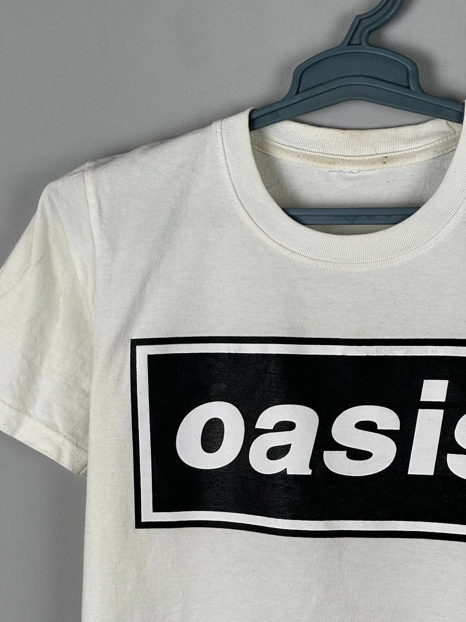 Band Tees Vintage Oasis T Shirt Box Logo Britpop Band Tee Size US S / EU 44-46 / 1 - 4 Thumbnail