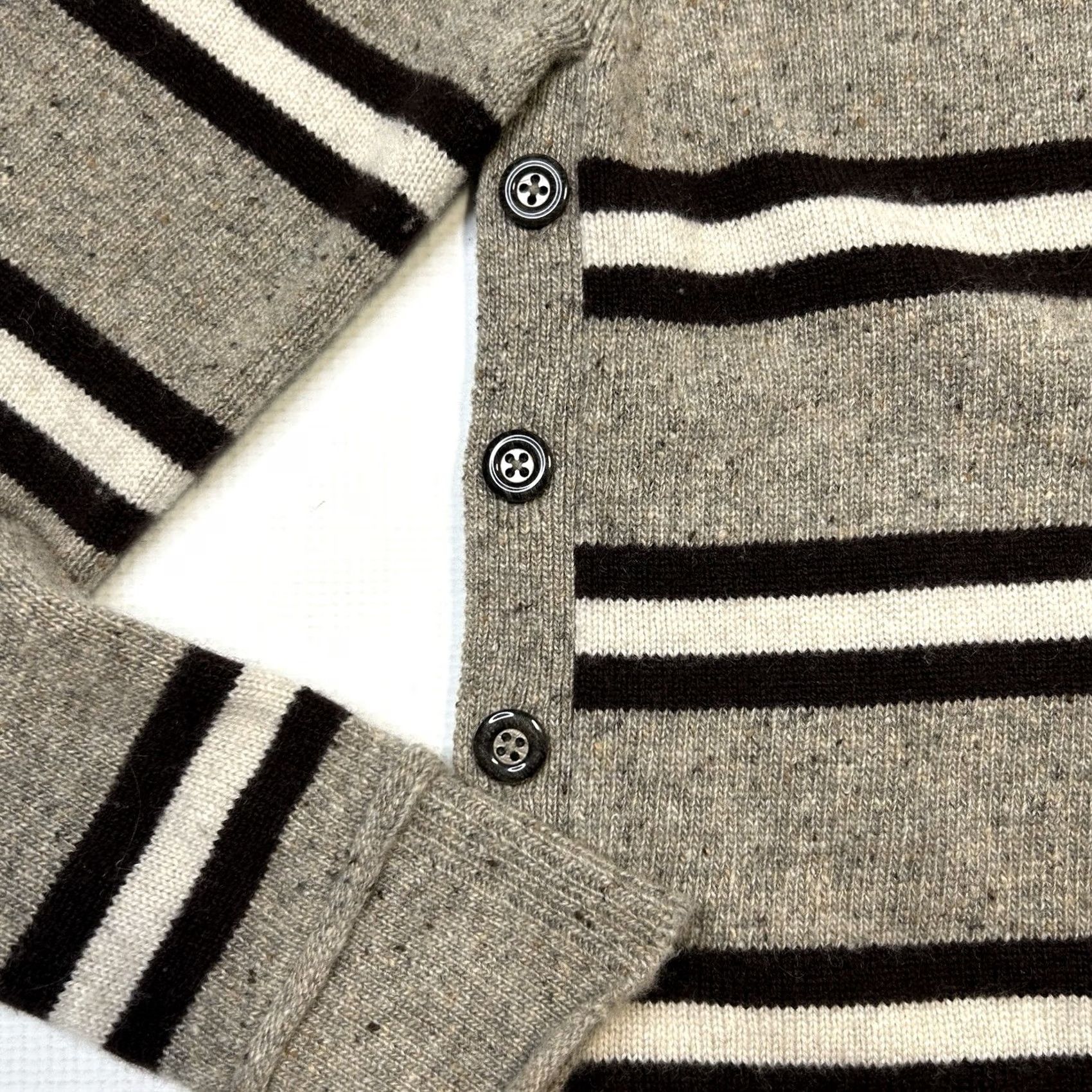 Autumn Cashmere VINTAGE Women's Autumn Cashmere Brown Striped Side Button Sweater Size Small Size S / US 4 / IT 40 - 7 Thumbnail