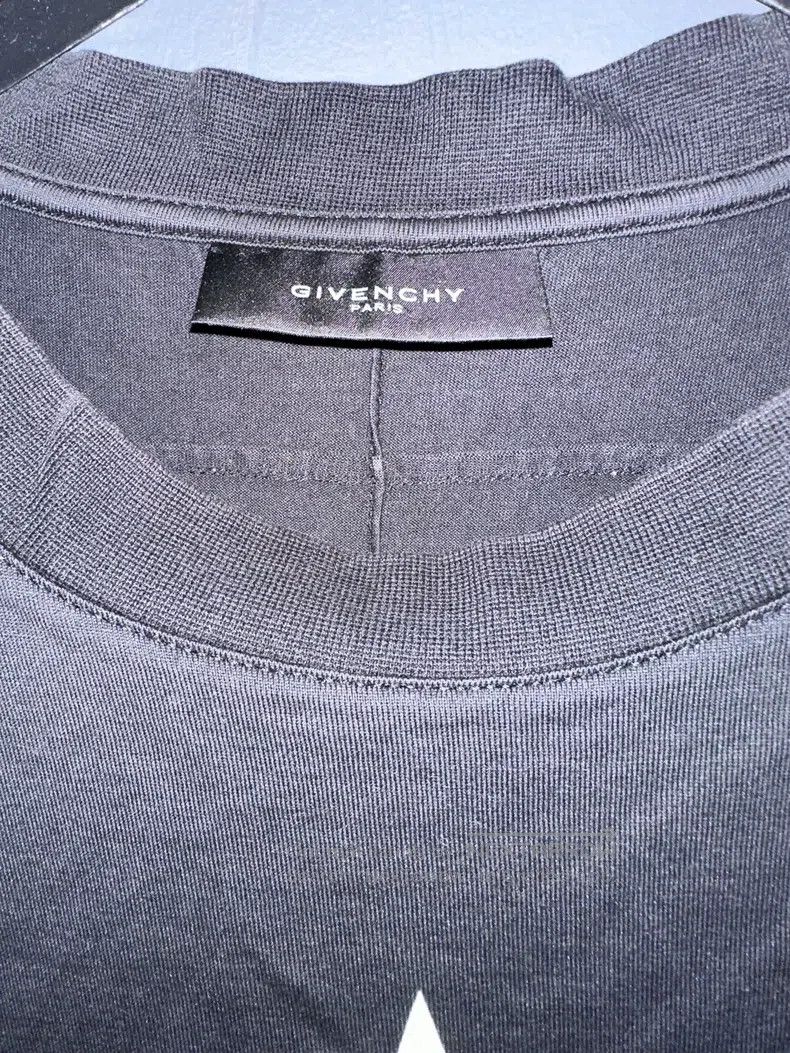 Givenchy Givenchy Virgin Mary national flag shark patchwork T-shirt Size US L / EU 52-54 / 3 - 3 Thumbnail
