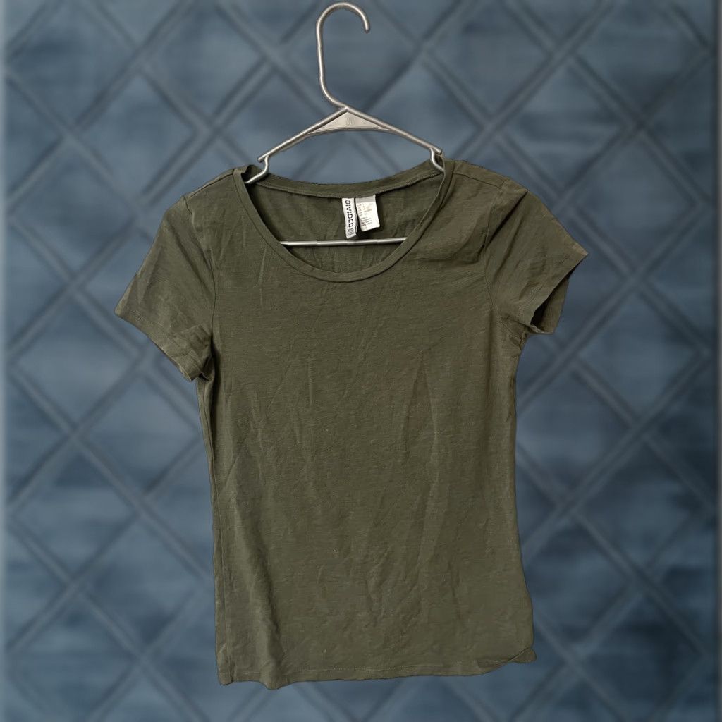 H&M H&M Divided basic T-shirt Women’s size Small Green Solid Size S / US 4 / IT 40 - 1 Thumbnail