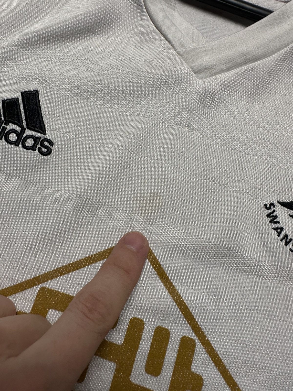Adidas × Vintage Vintage adidas Swansea soccer jersey size S Size US S / EU 44-46 / 1 - 3 Thumbnail