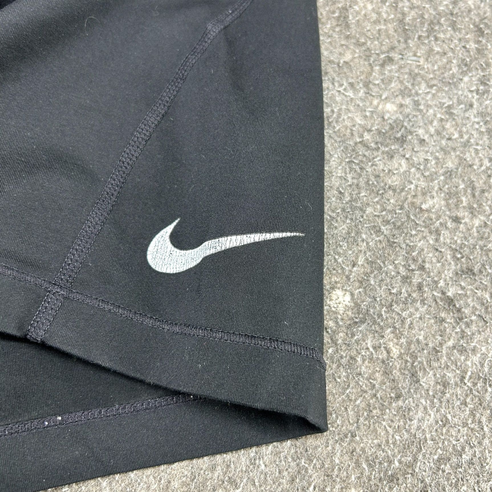 Nike Nike Shorts Womens L Black Pro Spellout Compression Swoosh Solid Dri Fit Logo Size 36" / US 14 / IT 50 - 2 Thumbnail