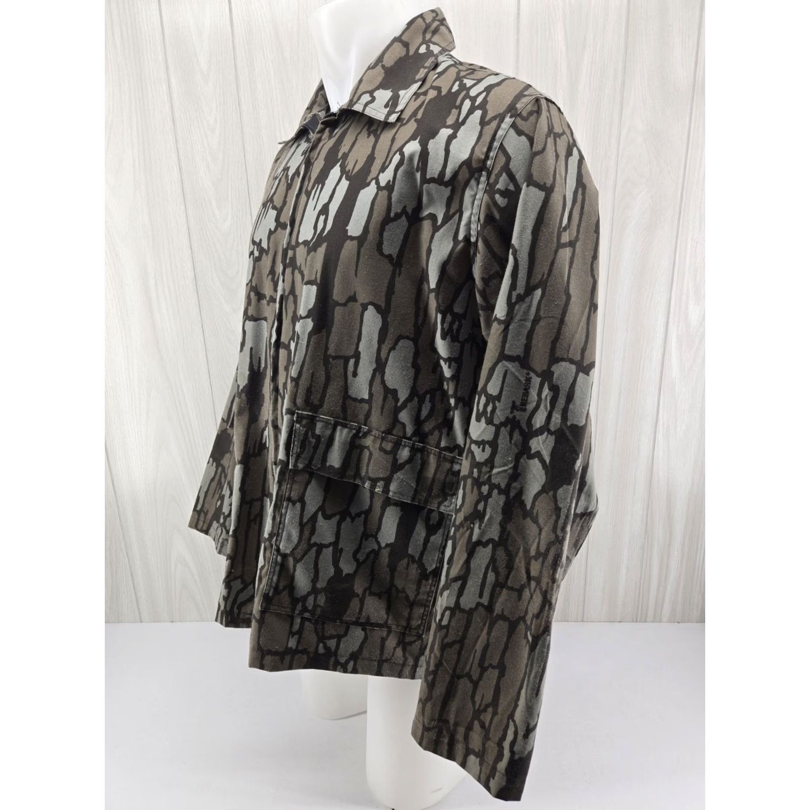 Vintage VINTAGE Trebark Hunting Jacket Camouflage Full Zip Pockets Men’s Large USA Size US L / EU 52-54 / 3 - 4 Thumbnail