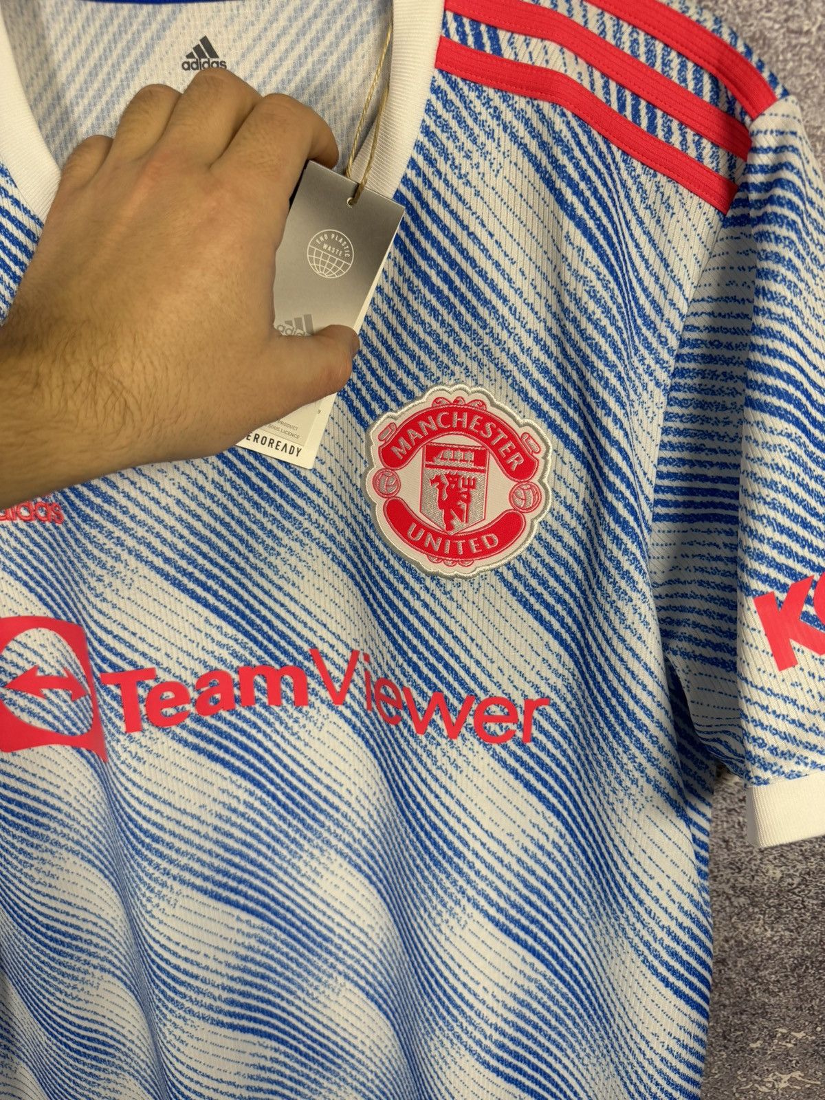 Adidas × Vintage NWT CAVANI Manchester United 2021/22 Away Adidas Jersey Size US L / EU 52-54 / 3 - 8 Thumbnail