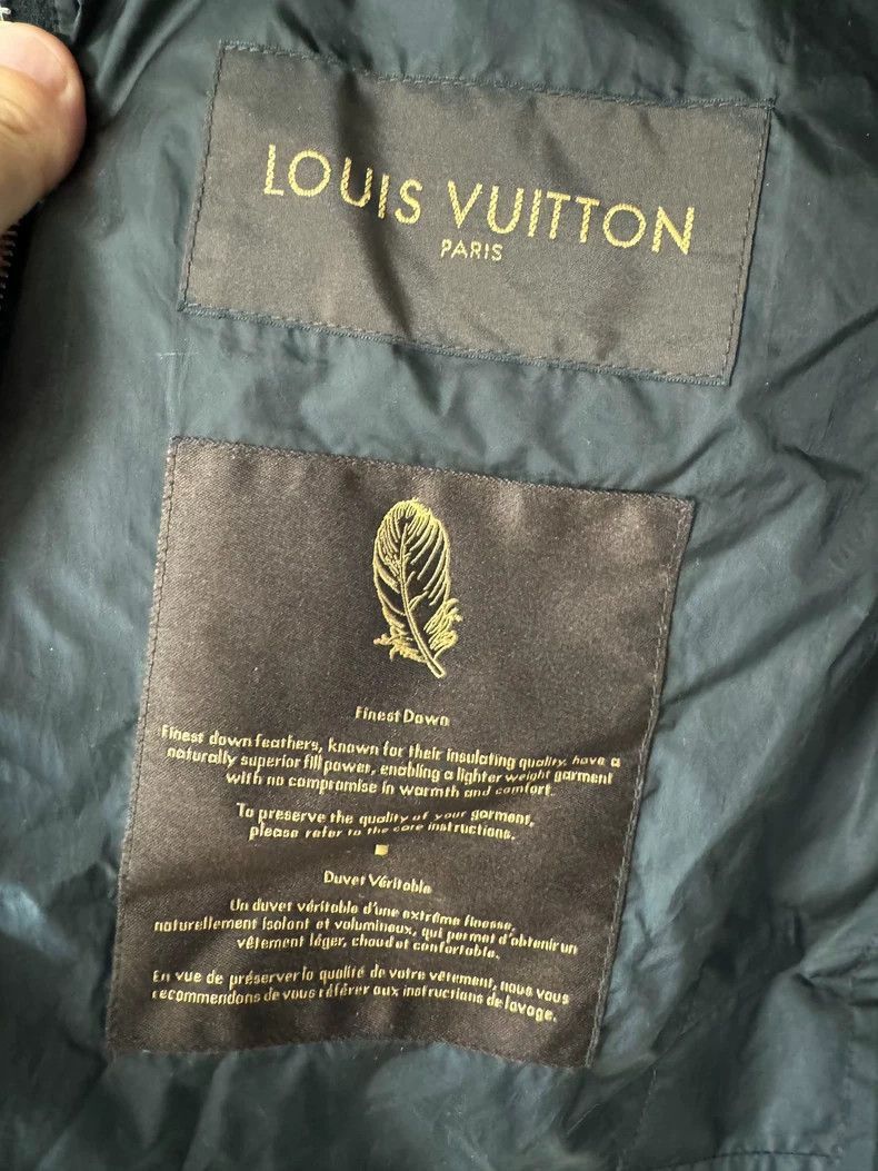 Louis Vuitton Louis Vuitton Louis Vuitton Lightweight Down Jacket for Me Size US M / EU 48-50 / 2 - 4 Thumbnail