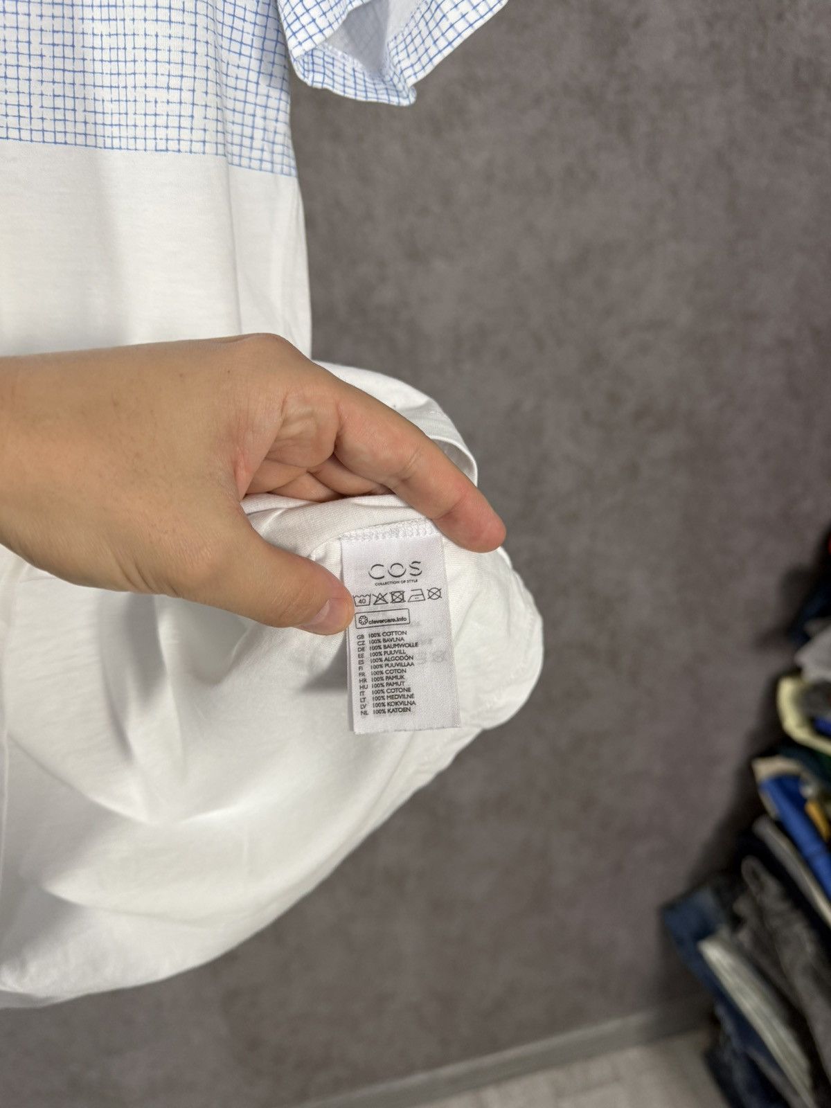 Cos COS designer tee Size US L / EU 52-54 / 3 - 5 Thumbnail